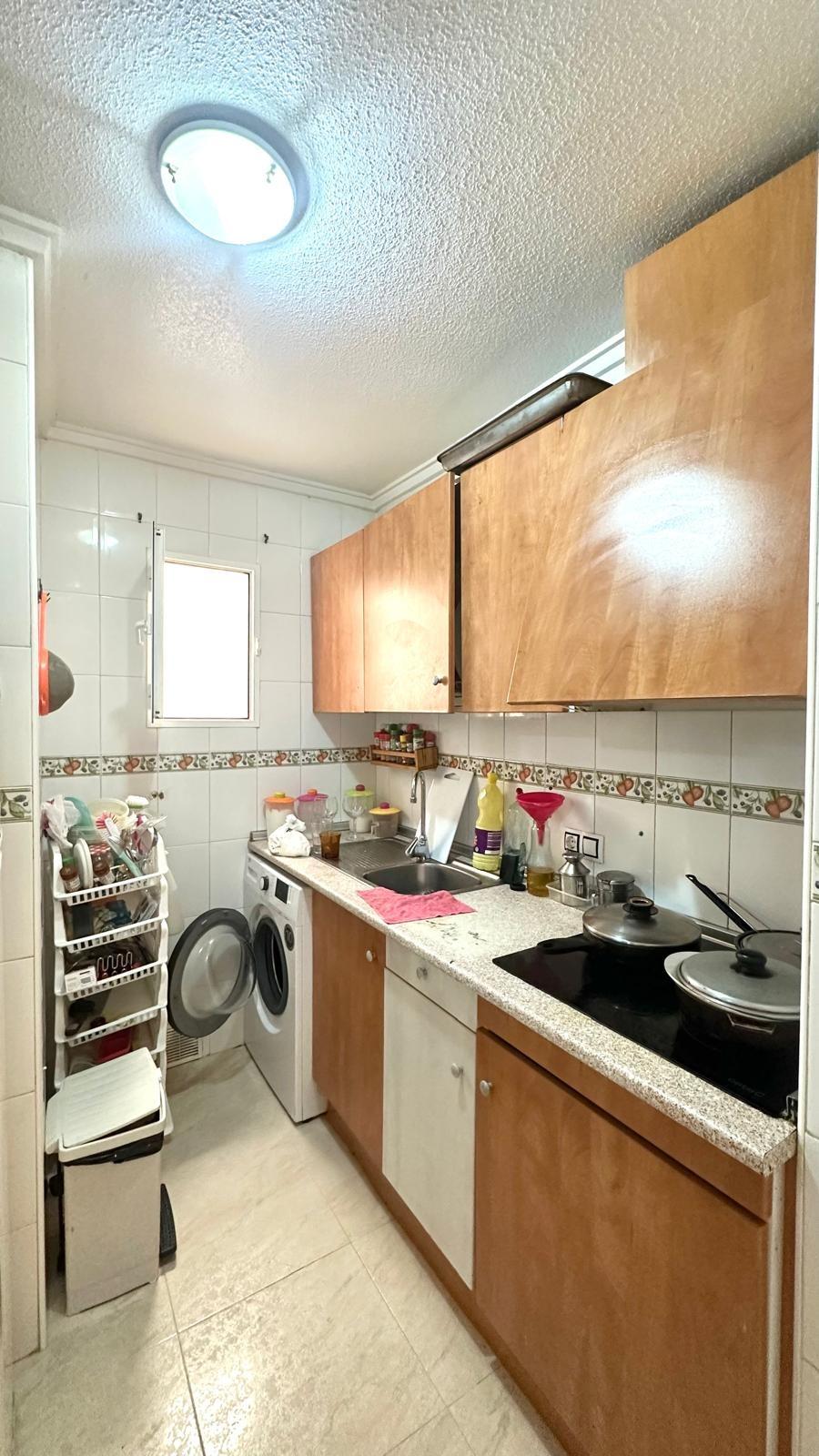 2 Bed, 1 Bath, ApartmentFor Sale, Torrevieja, Alicante