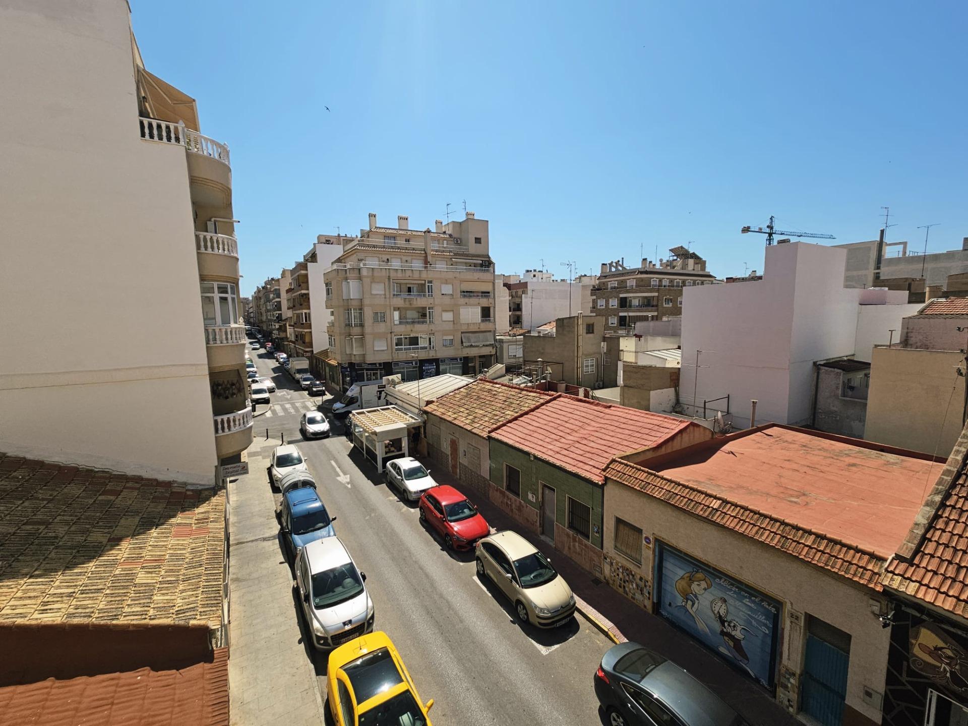 3 Bed, 2 Bath, ApartmentFor Sale, Torrevieja, Alicante