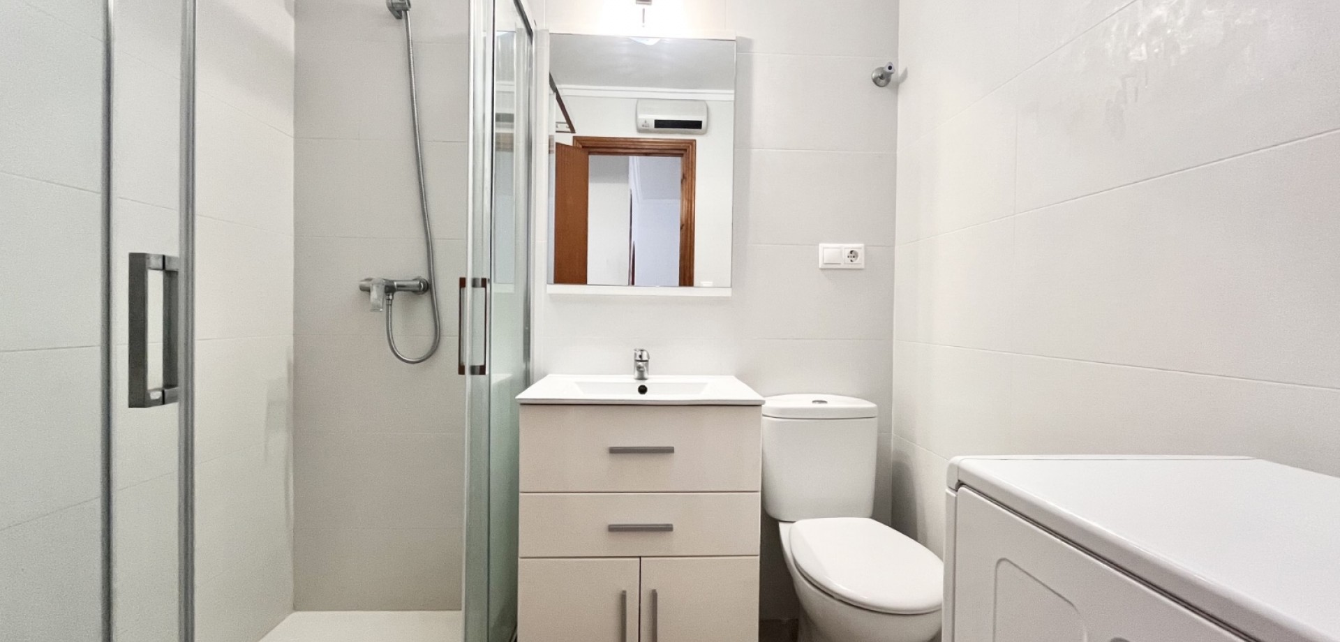 3 Bed, 2 Bath, HouseFor Sale, Torrevieja, Alicante