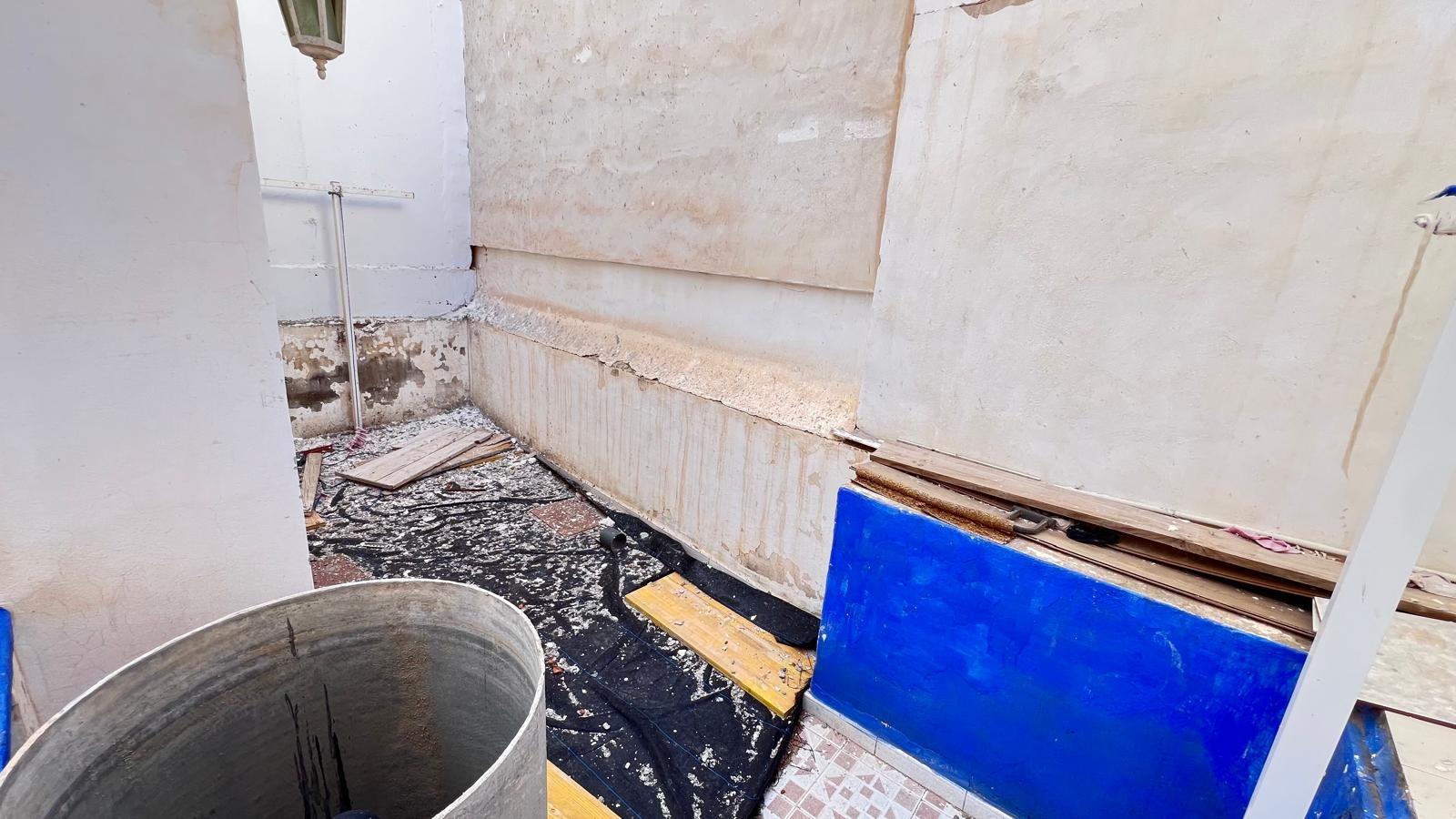 4 Bed, 1 Bath, ApartmentFor Sale, Torrevieja, Alicante