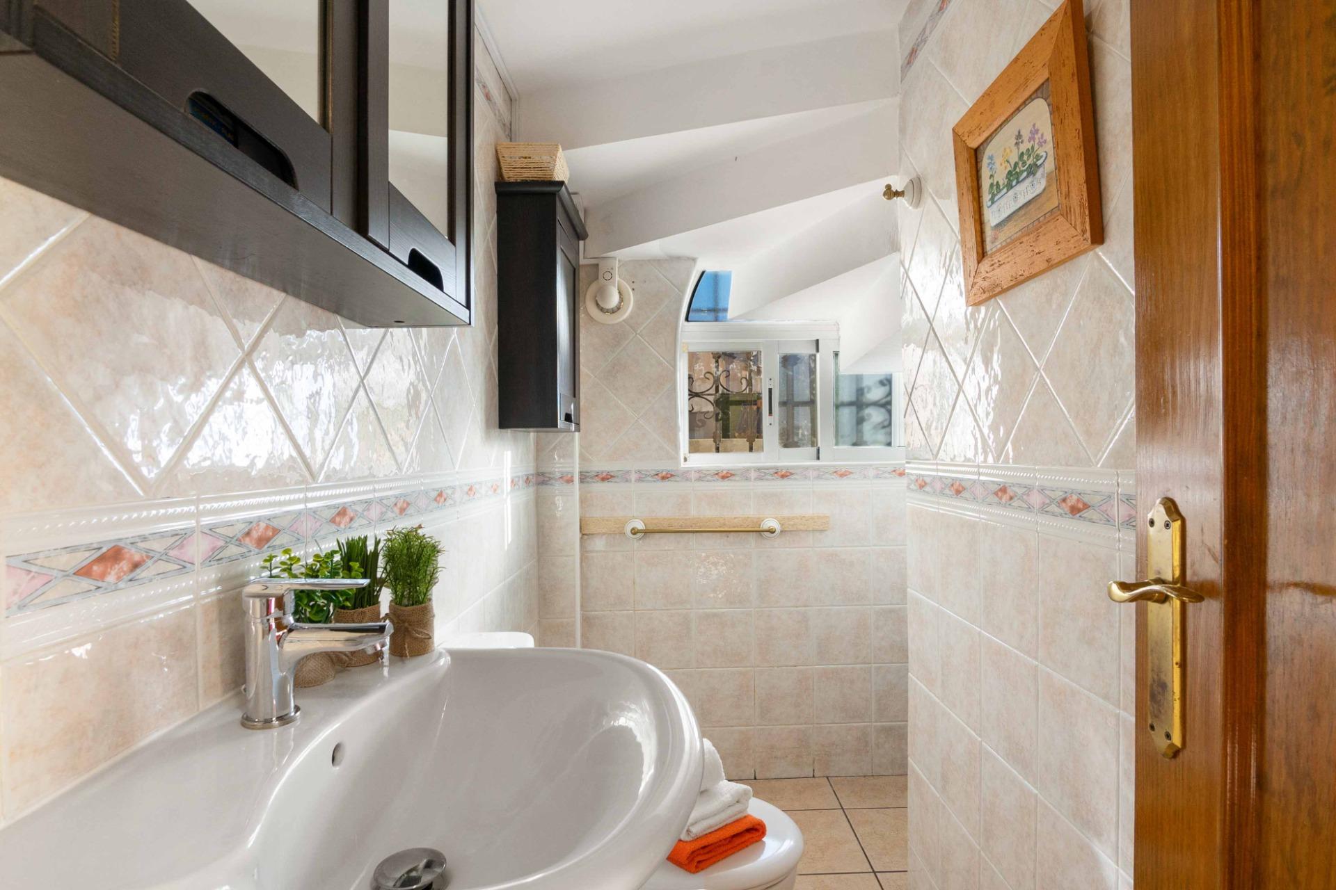 5 Bed, 3 Bath, HouseFor Sale, Orihuela Costa, Alicante