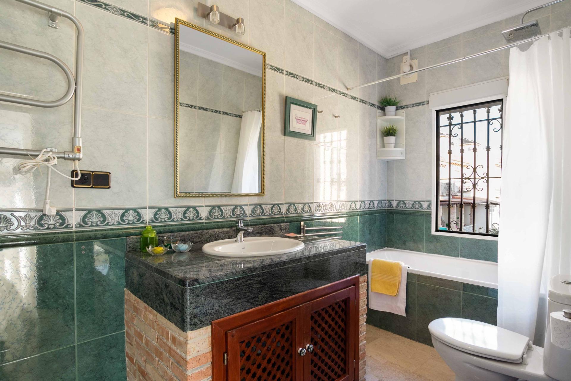 5 Bed, 3 Bath, HouseFor Sale, Orihuela Costa, Alicante