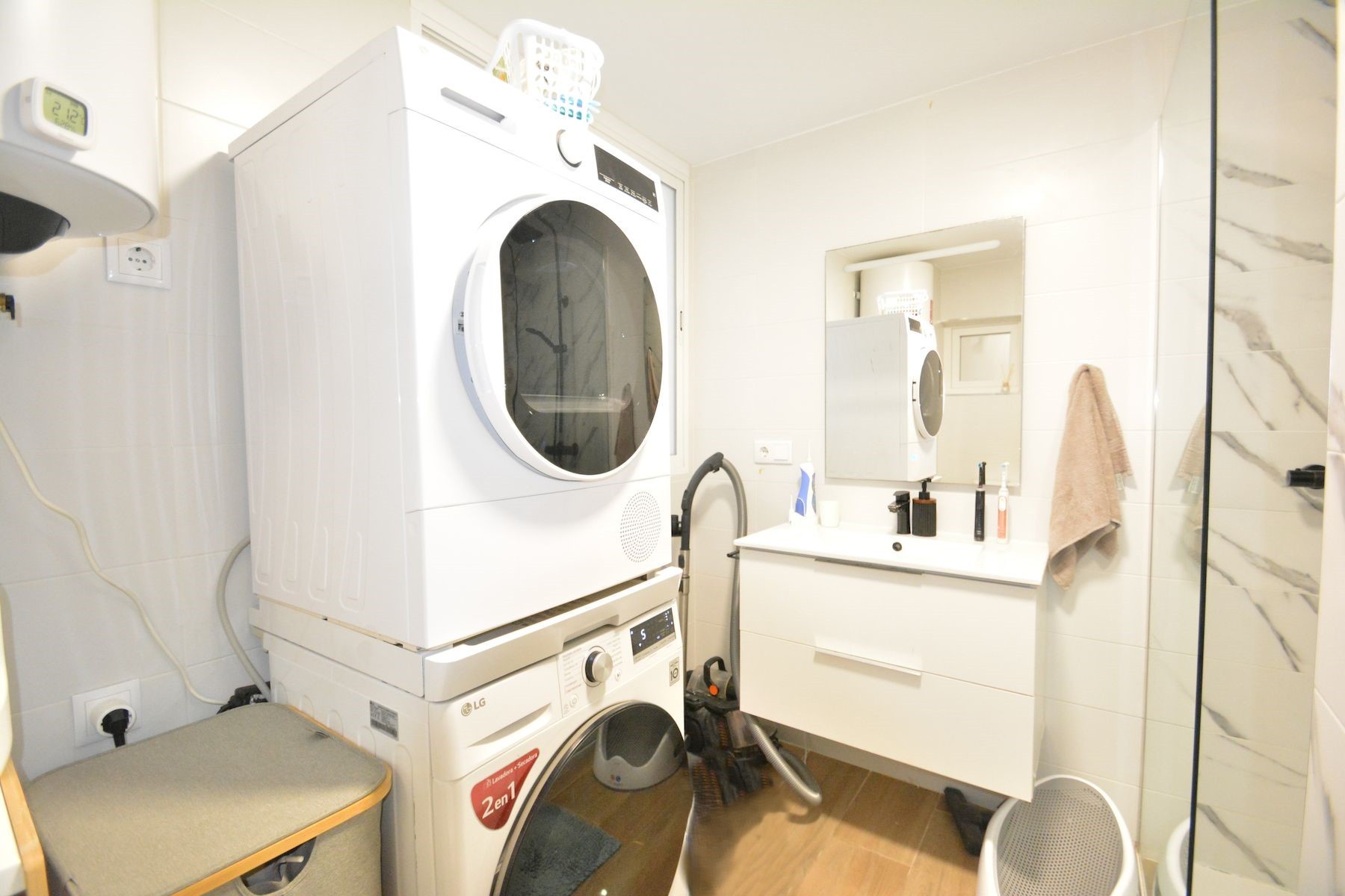 3 Bed, 2 Bath, ApartmentFor Sale, Guardamar Del Segura, Alicante