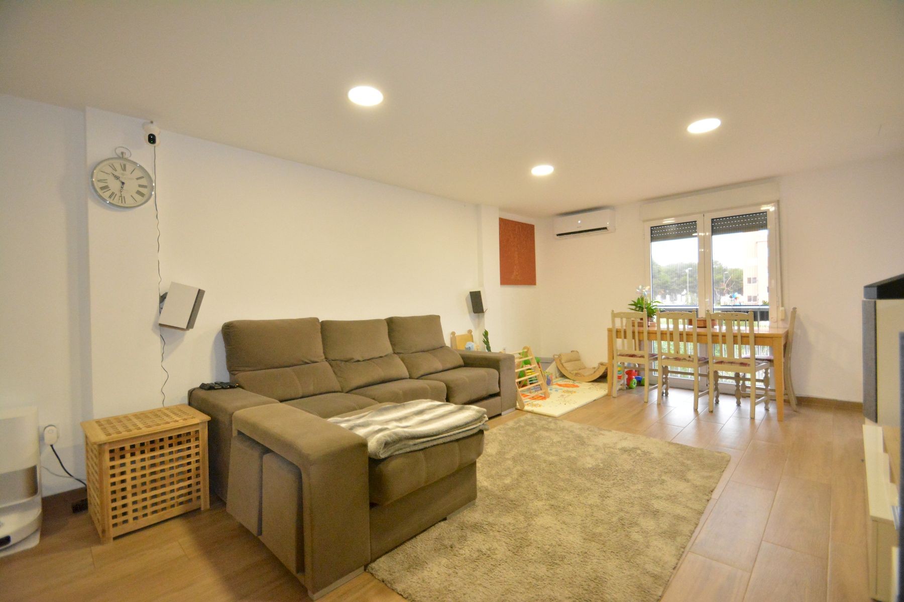3 Bed, 2 Bath, ApartmentFor Sale, Guardamar Del Segura, Alicante