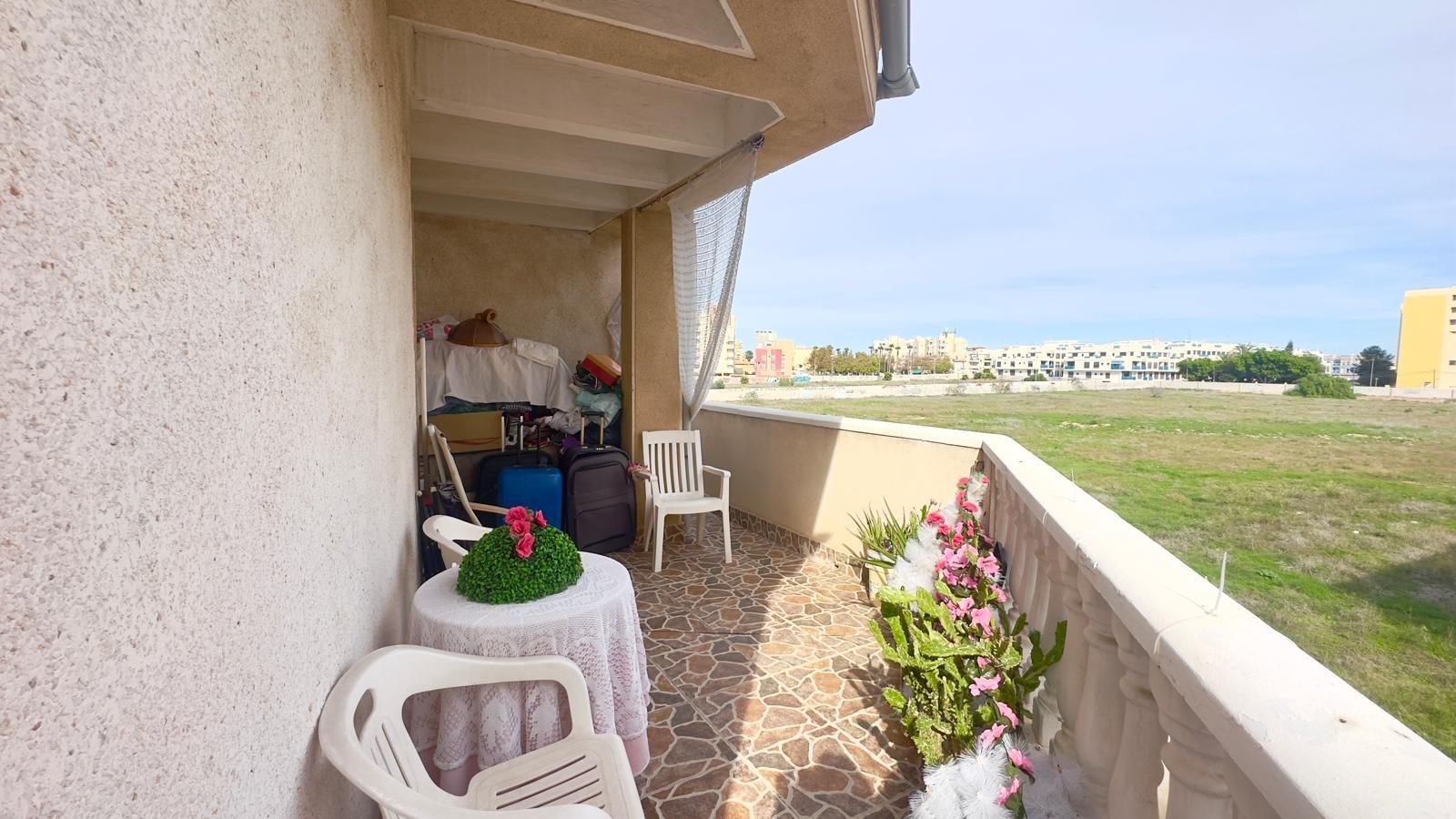 2 Bed, 1 Bath, ApartmentFor Sale, Torrevieja, Alicante