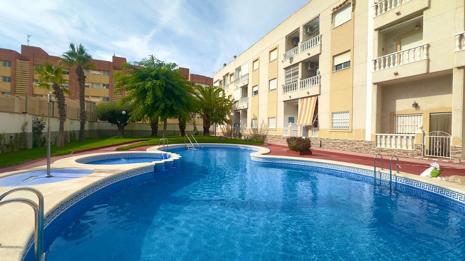 2 Bed, 1 Bath, ApartmentFor Sale, Torrevieja, Alicante