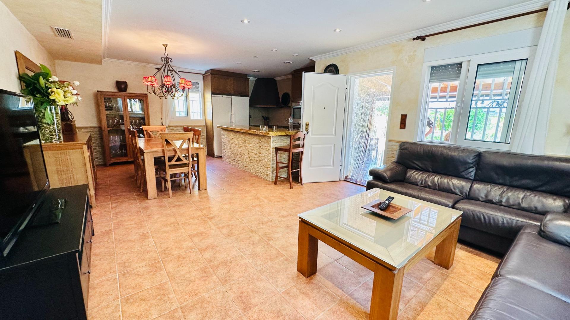 5 Bed, 3 Bath, HouseFor Sale, Orihuela, Alicante