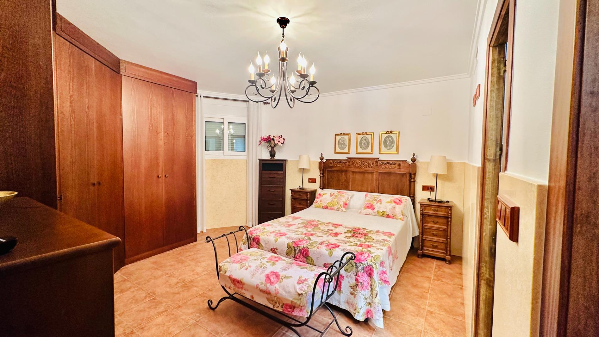 5 Bed, 3 Bath, HouseFor Sale, Orihuela, Alicante