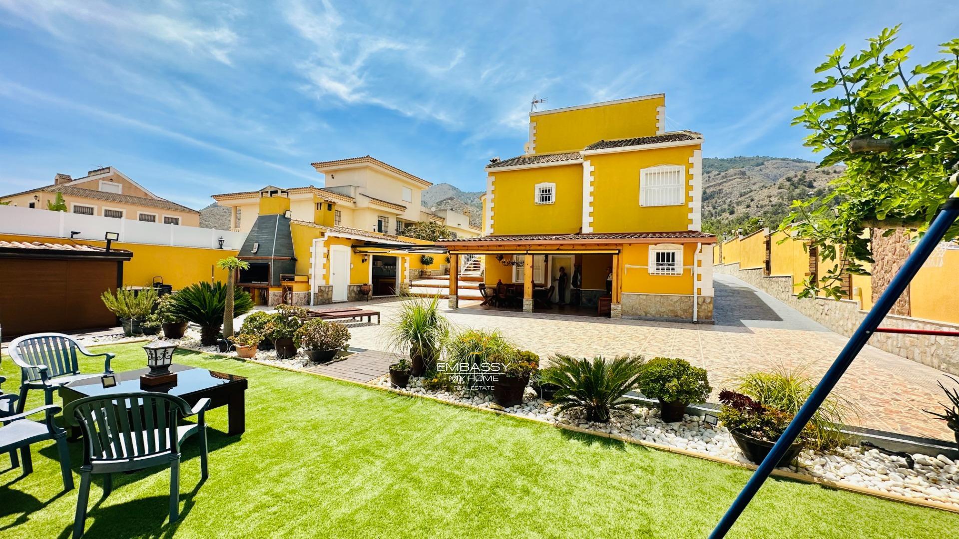 5 Bed, 3 Bath, HouseFor Sale, Orihuela, Alicante