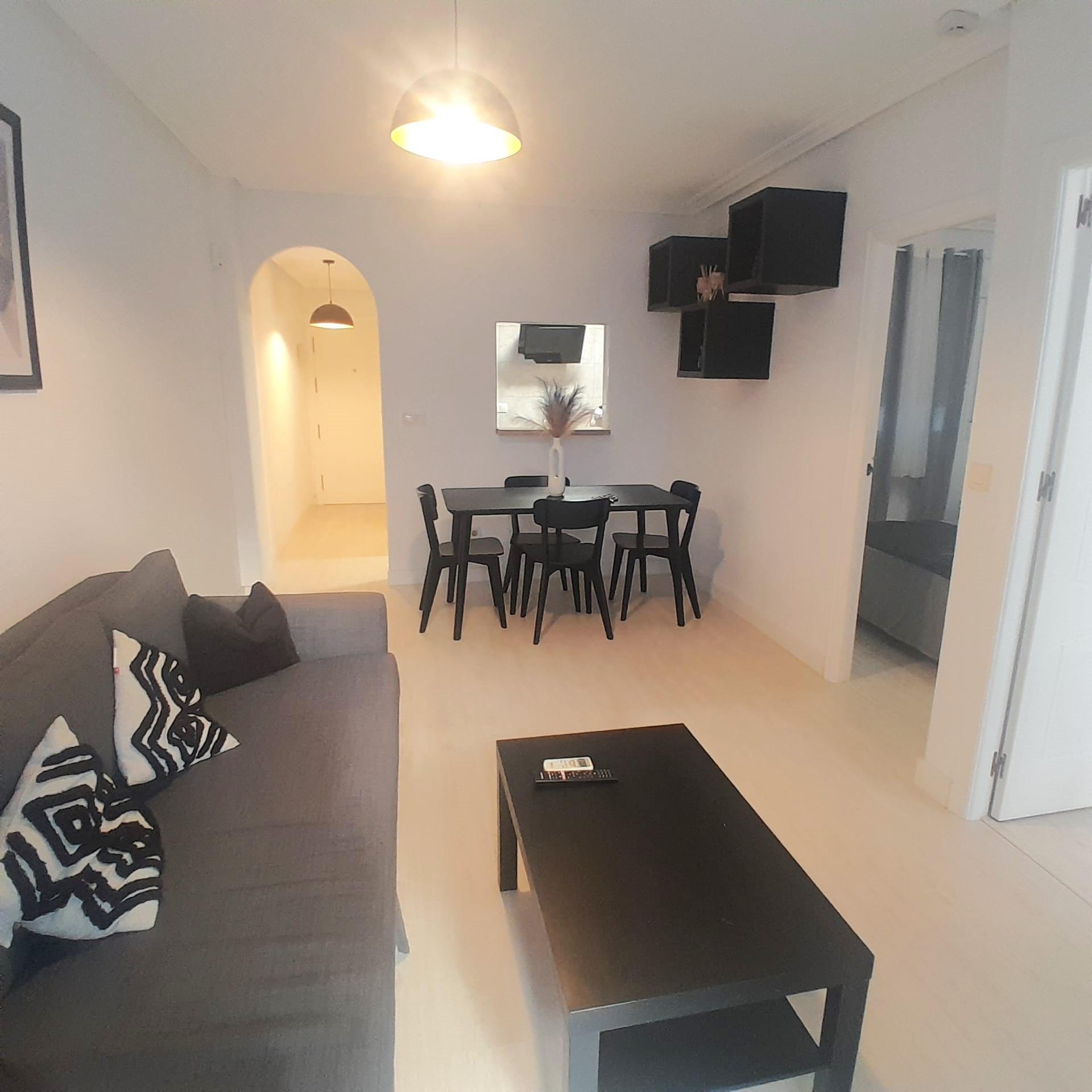 2 Bed, 1 Bath, ApartmentFor Sale, Torrevieja, Alicante