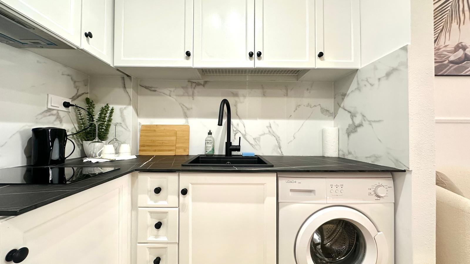 2 Bed, 1 Bath, ApartmentFor Sale, Torrevieja, Alicante