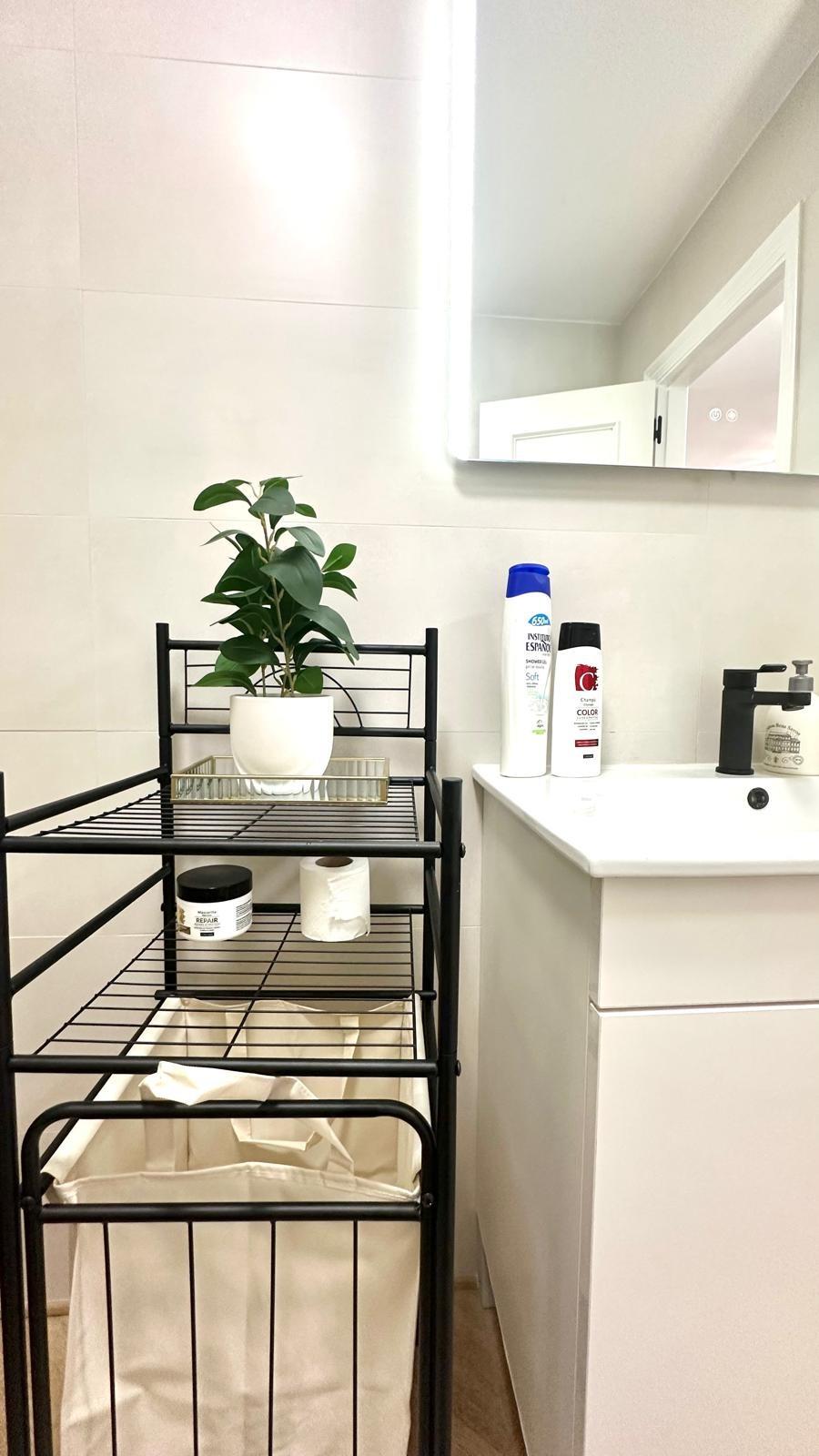 2 Bed, 1 Bath, ApartmentFor Sale, Torrevieja, Alicante