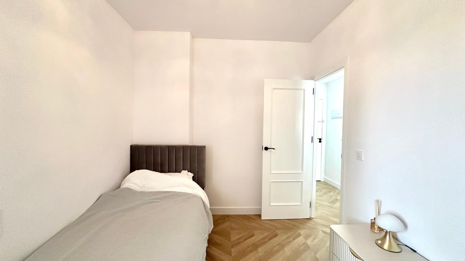 2 Bed, 1 Bath, ApartmentFor Sale, Torrevieja, Alicante