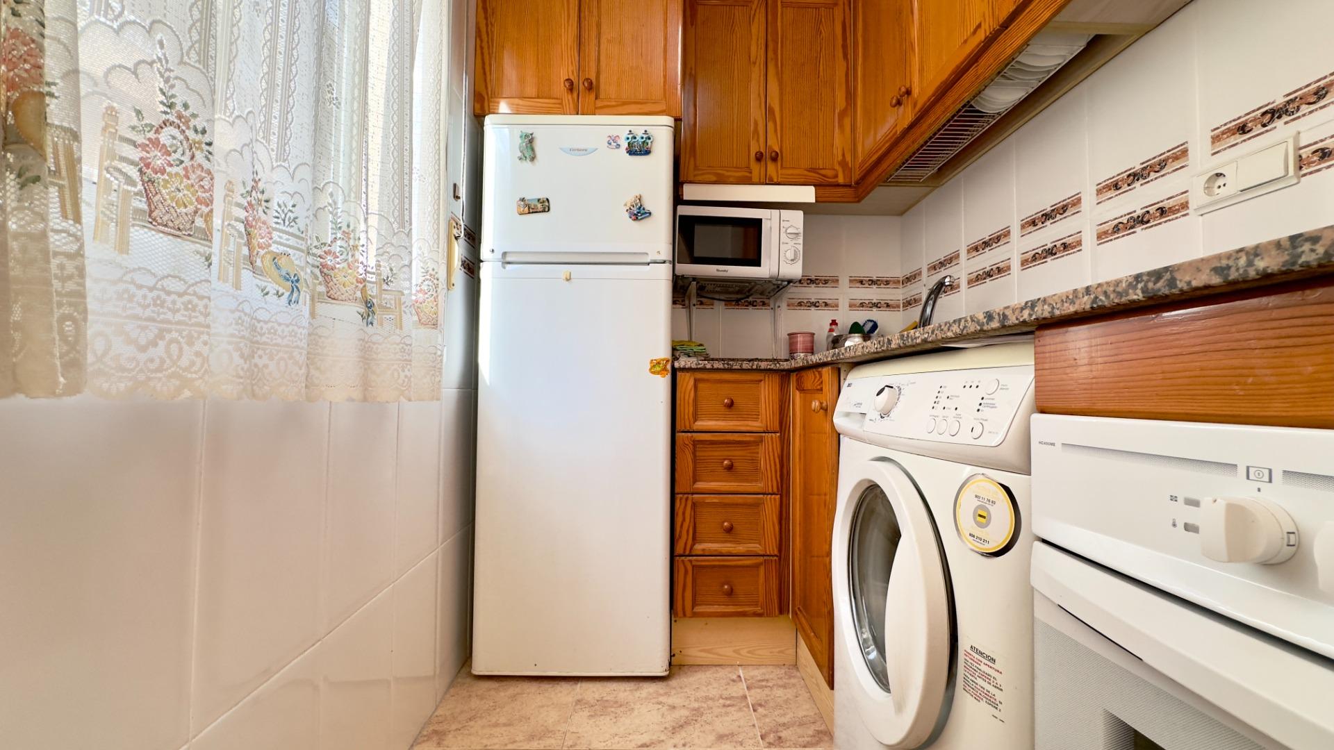 2 Bed, 1 Bath, ApartmentFor Sale, Torrevieja, Alicante