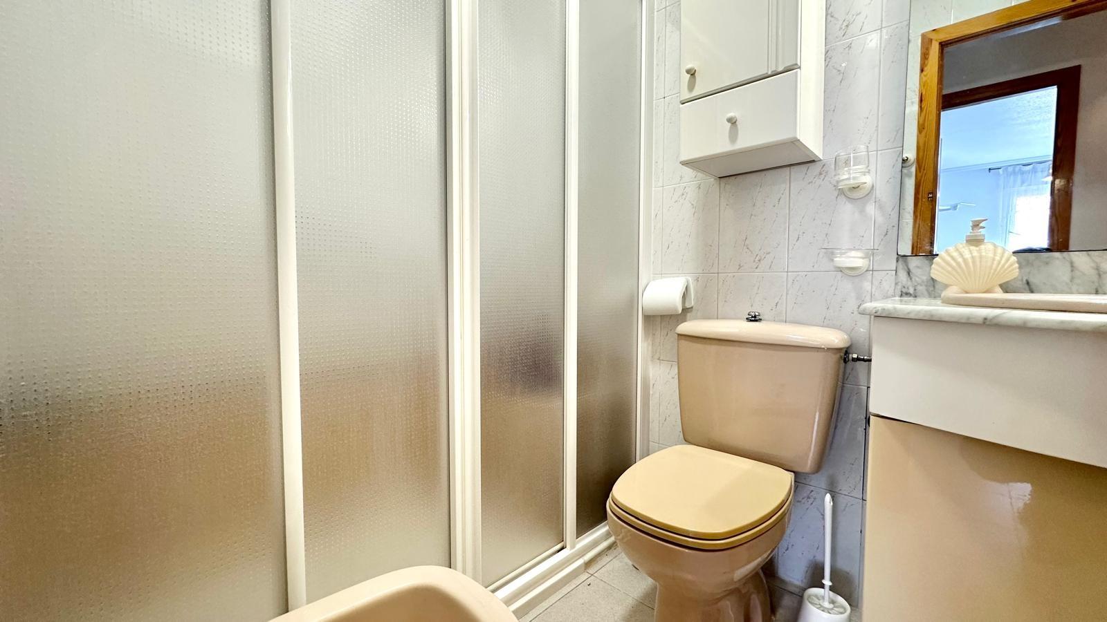 2 Bed, 1 Bath, ApartmentFor Sale, Torrevieja, Alicante