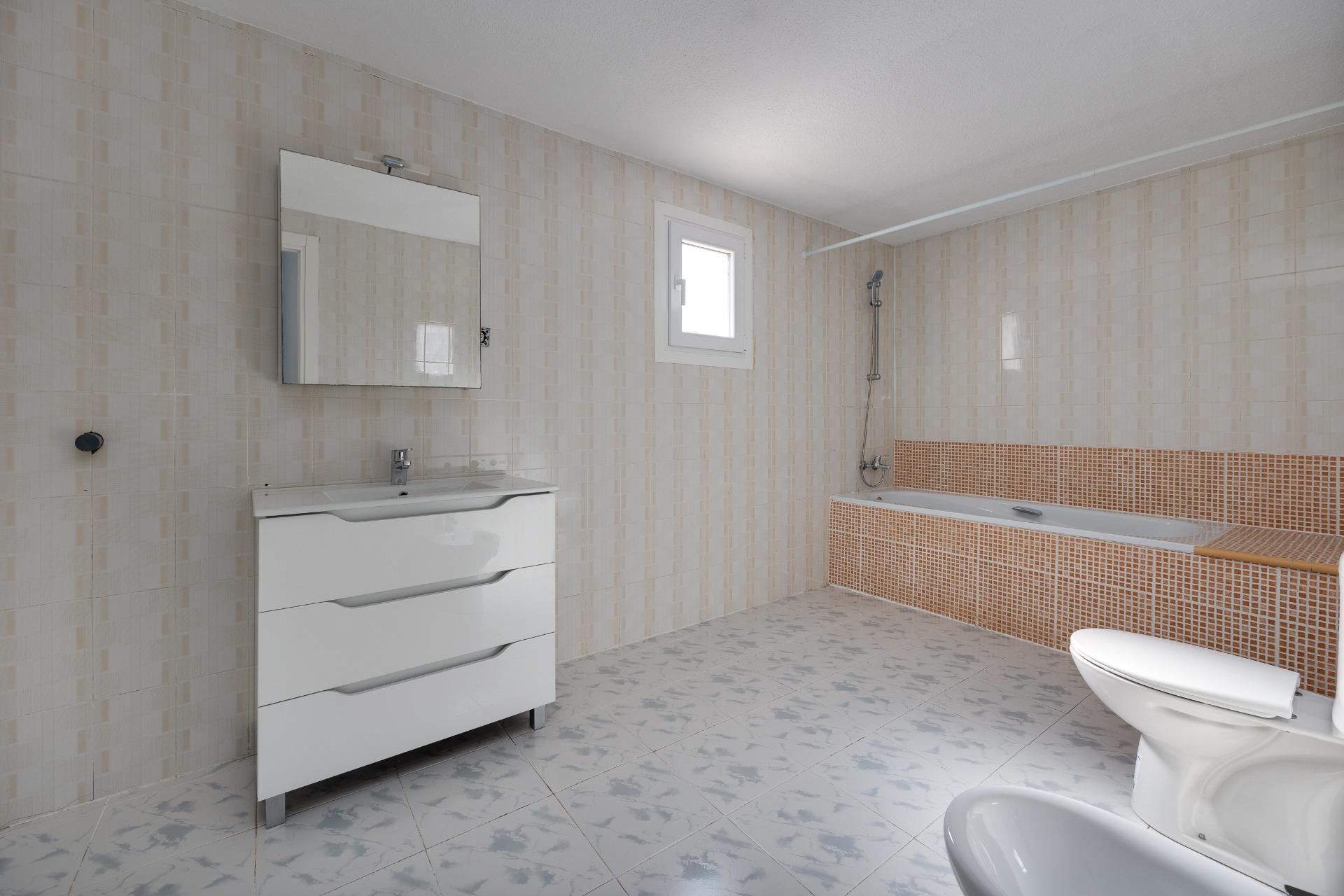 3 Bed, 3 Bath, HouseFor Sale, Torrevieja, Alicante