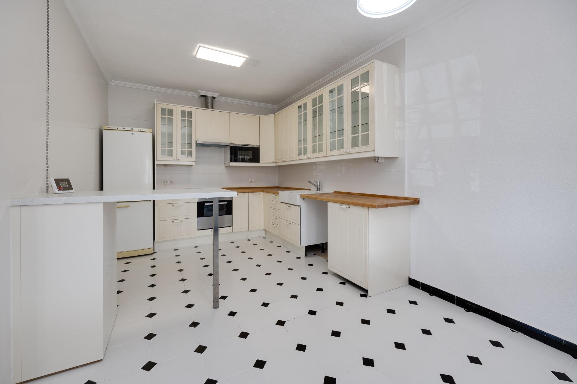 3 Bed, 3 Bath, HouseFor Sale, Torrevieja, Alicante