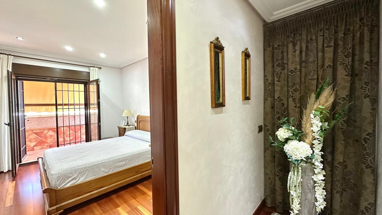 4 Bed, 3 Bath, HouseFor Sale, Torrevieja, Alicante