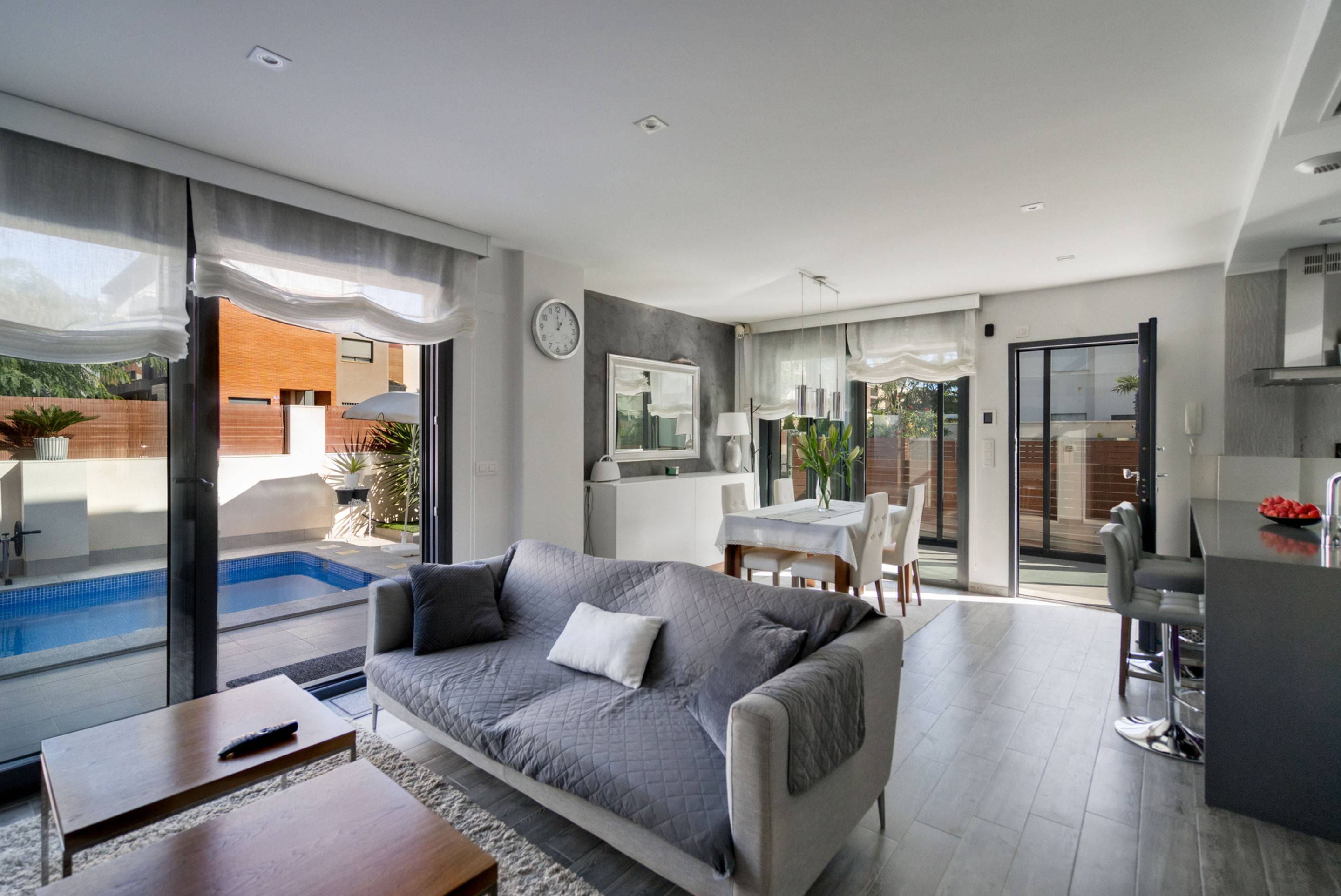 5 Bed, 3 Bath, HouseFor Sale, Torrevieja, Alicante