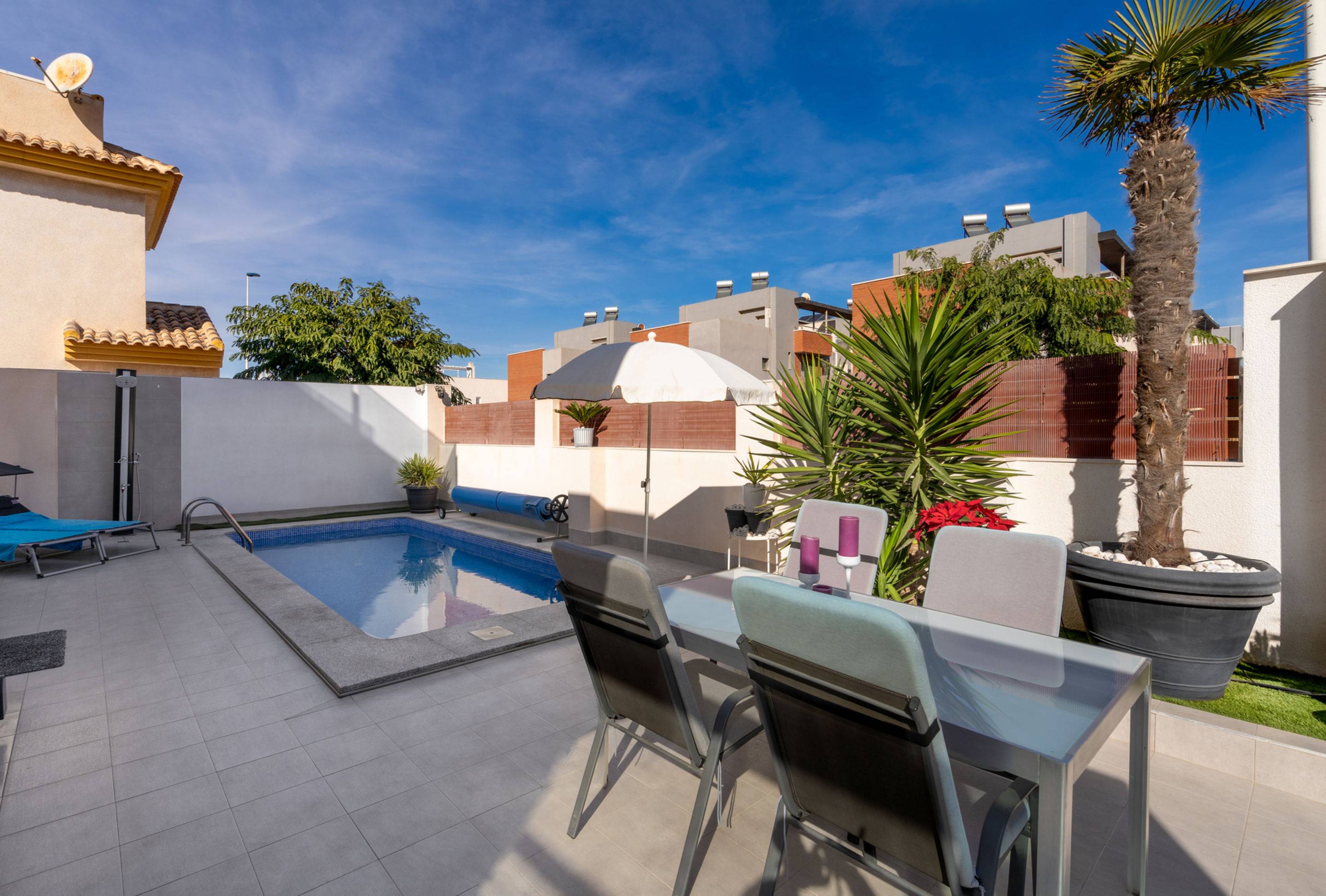 5 Bed, 3 Bath, HouseFor Sale, Torrevieja, Alicante