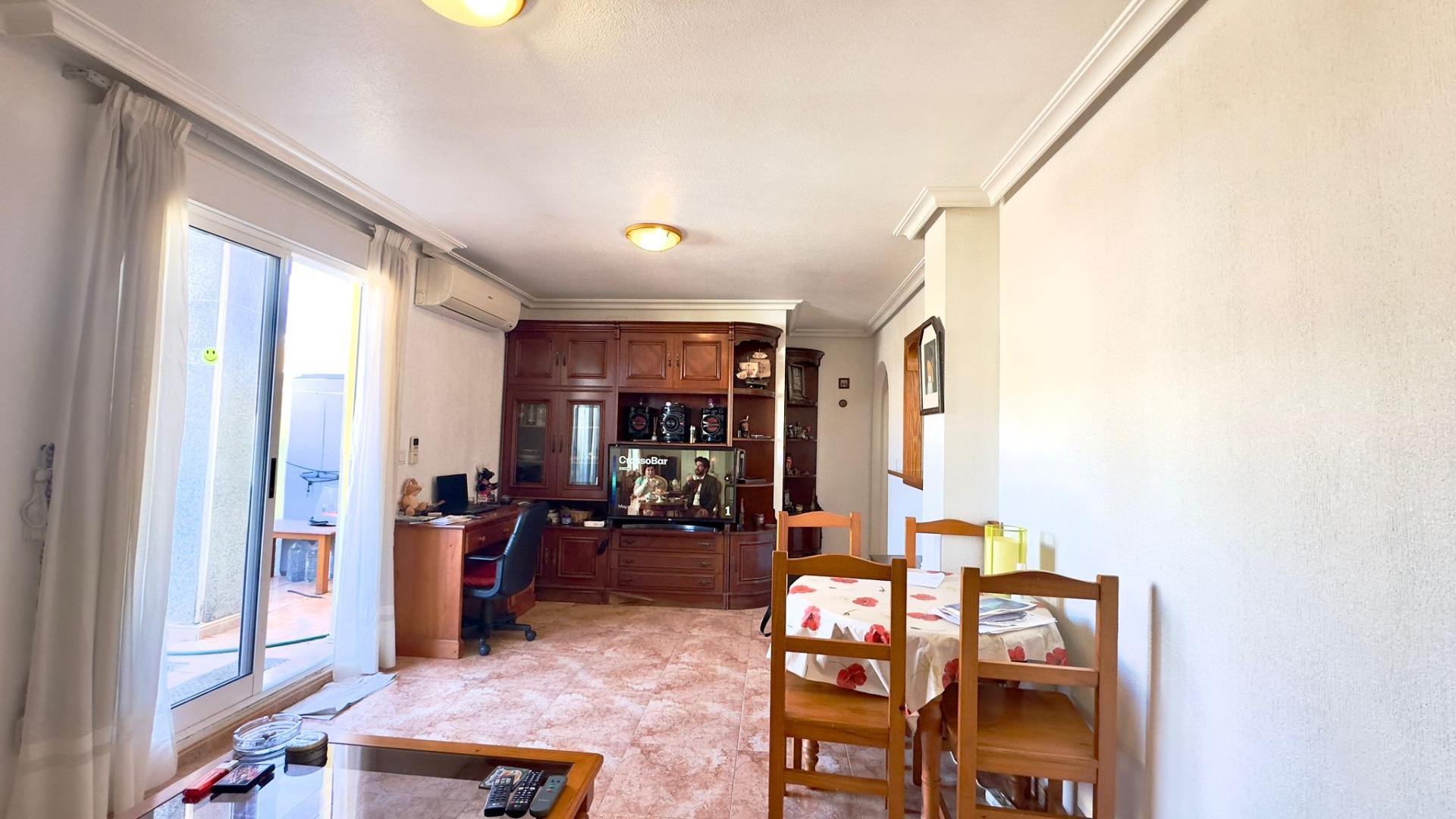 2 Bed, 1 Bath, ApartmentFor Sale, Torrevieja, Alicante