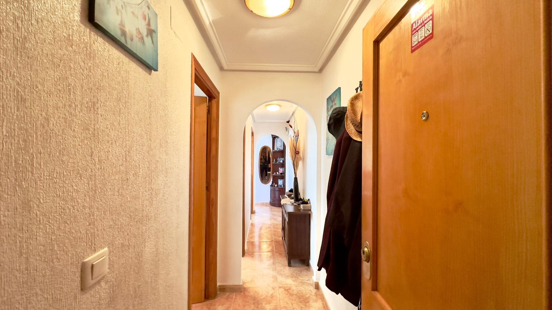 2 Bed, 1 Bath, ApartmentFor Sale, Torrevieja, Alicante