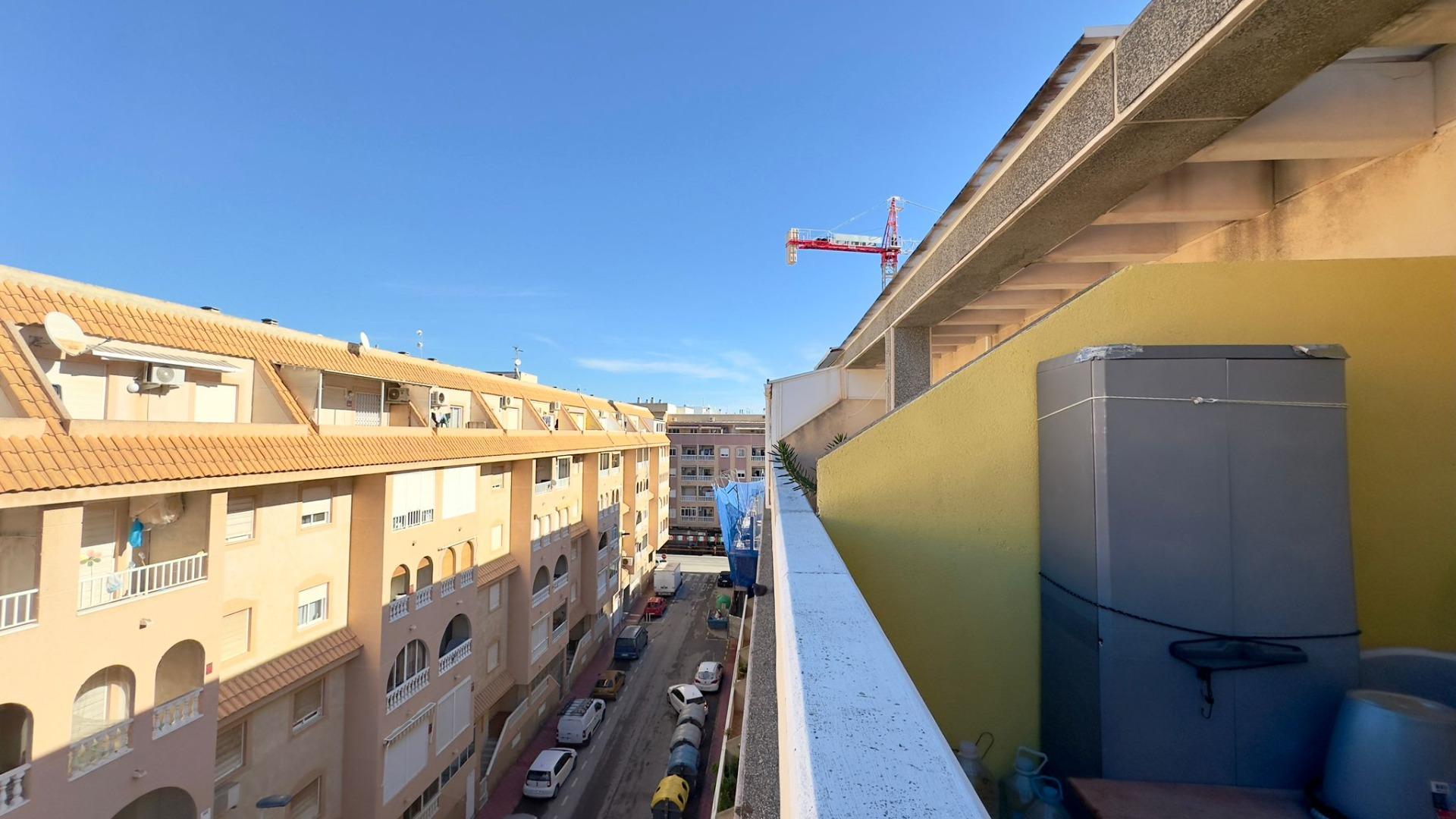 2 Bed, 1 Bath, ApartmentFor Sale, Torrevieja, Alicante