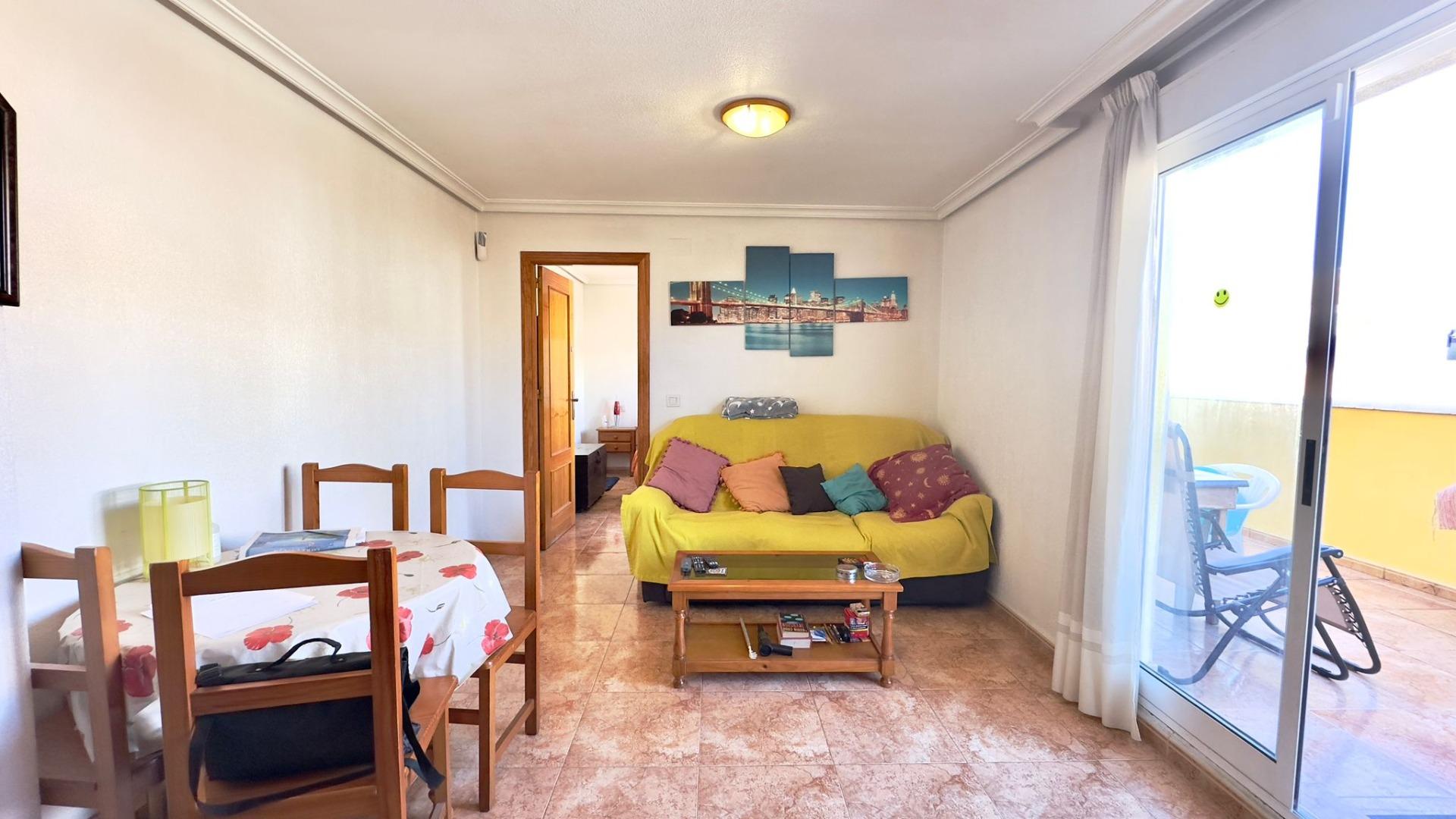 2 Bed, 1 Bath, ApartmentFor Sale, Torrevieja, Alicante