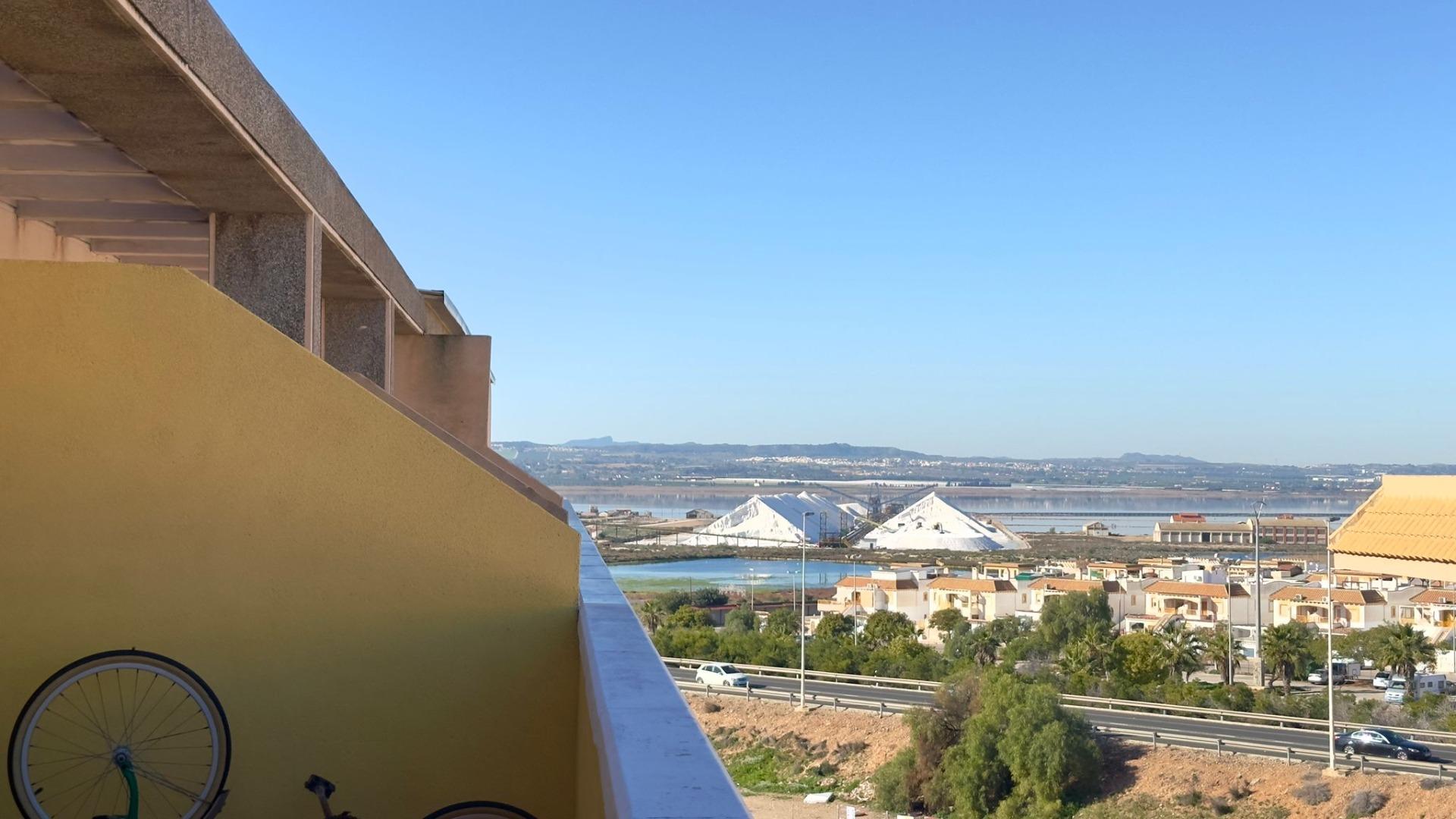 2 Bed, 1 Bath, ApartmentFor Sale, Torrevieja, Alicante
