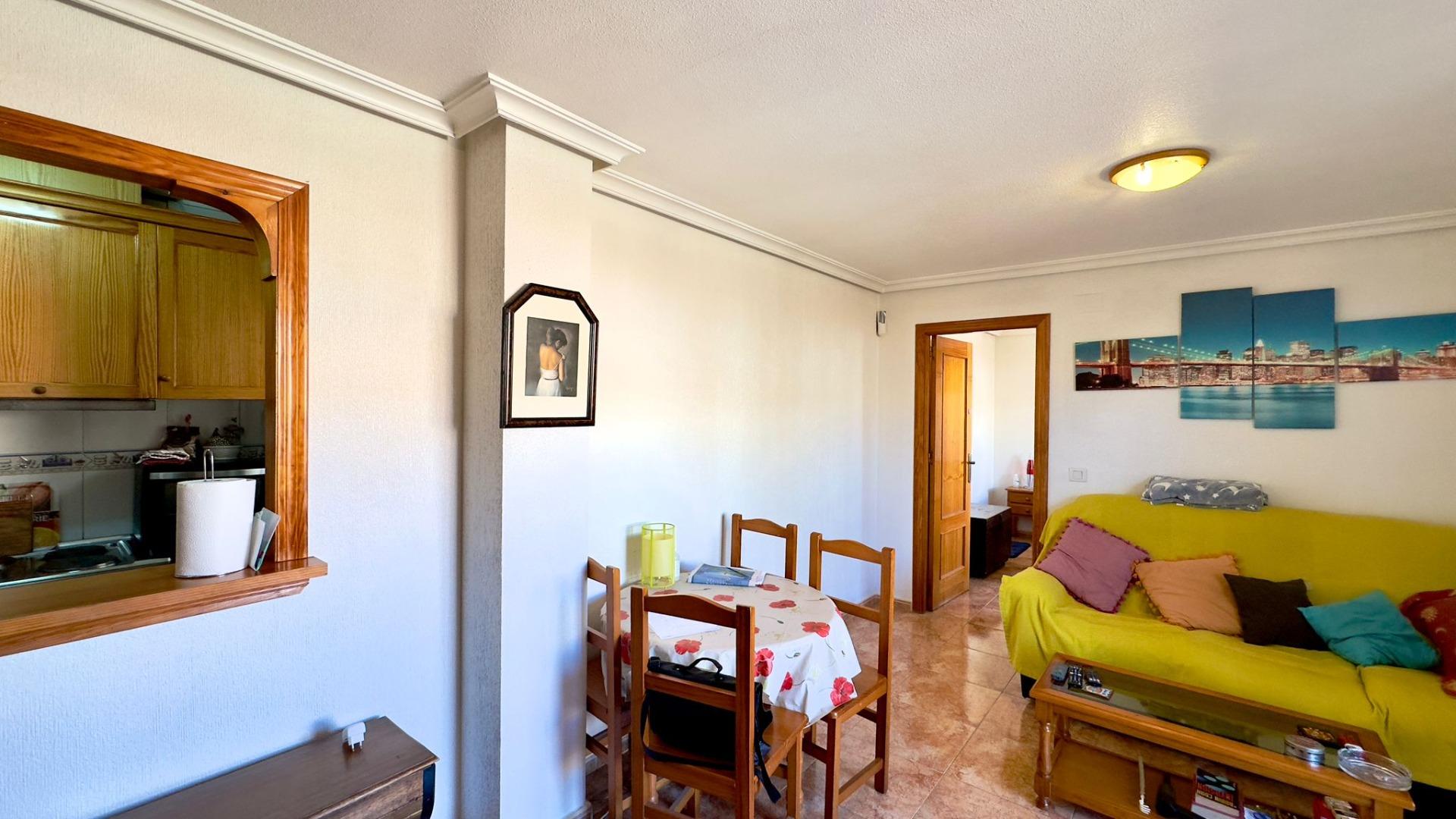 2 Bed, 1 Bath, ApartmentFor Sale, Torrevieja, Alicante
