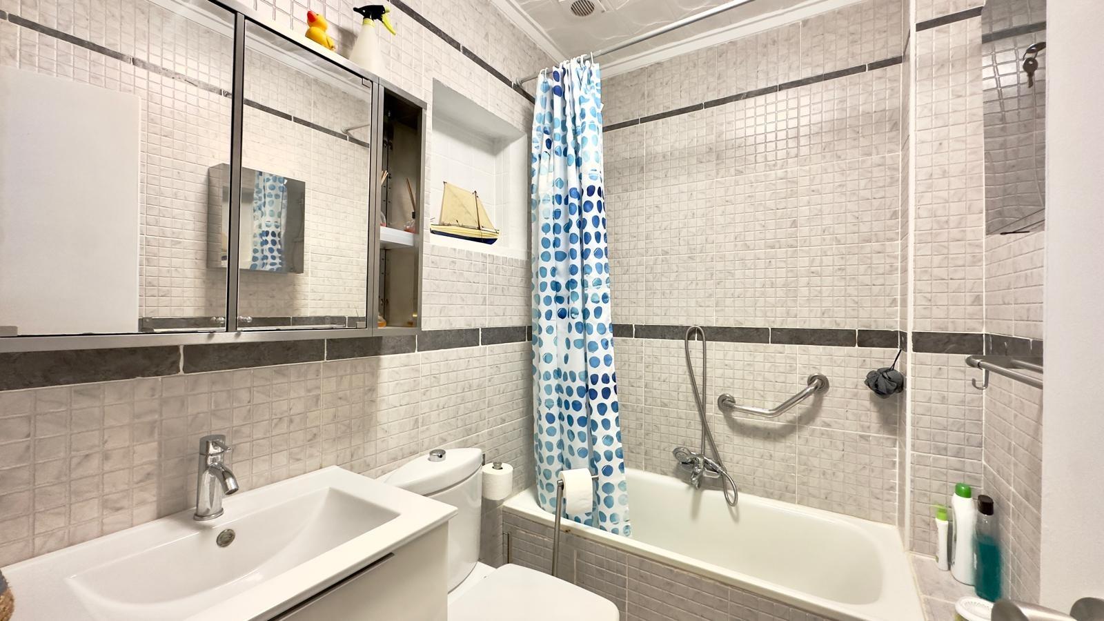 2 Bed, 1 Bath, HouseFor Sale, Torrevieja, Alicante