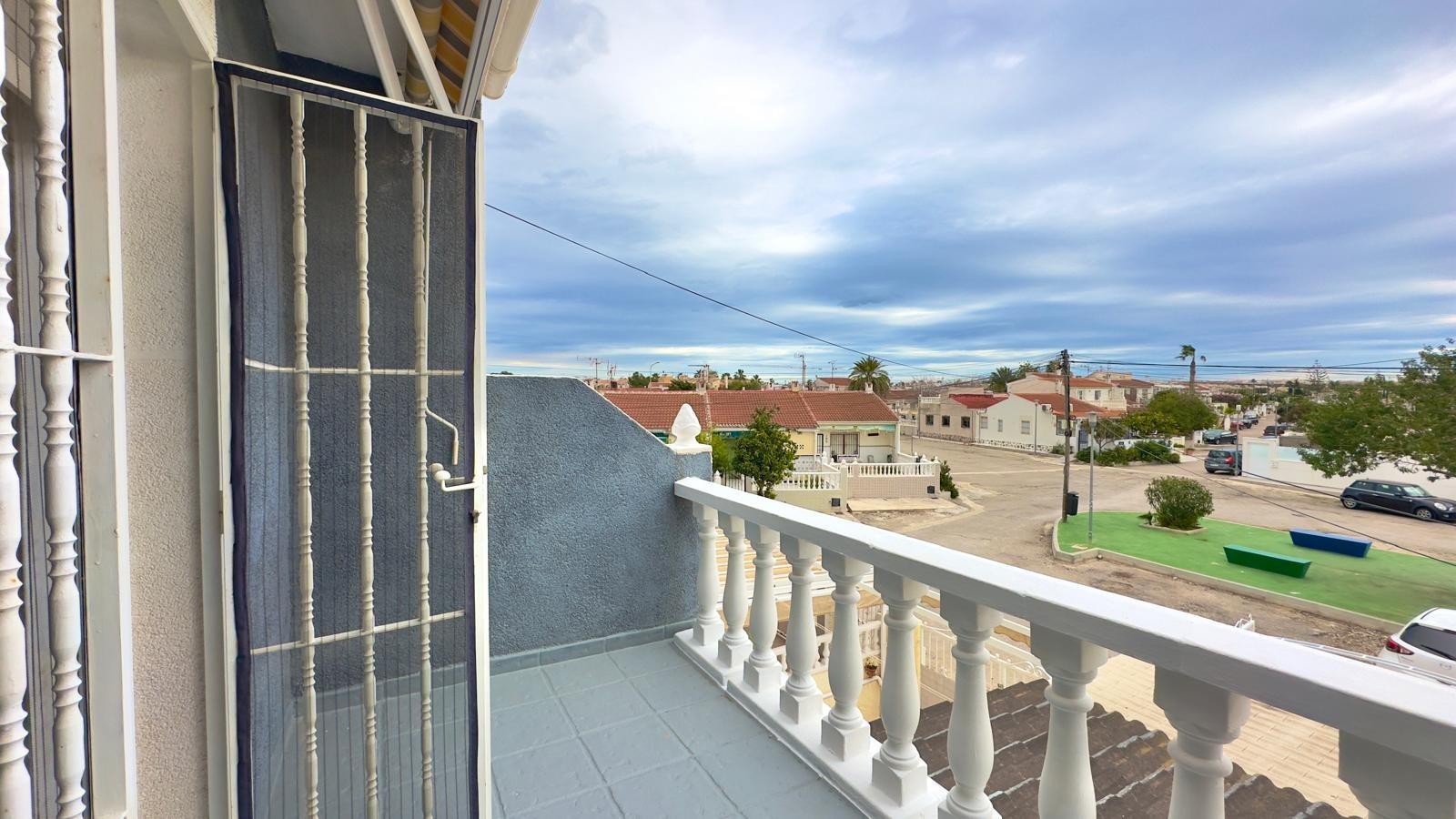 2 Bed, 1 Bath, HouseFor Sale, Torrevieja, Alicante