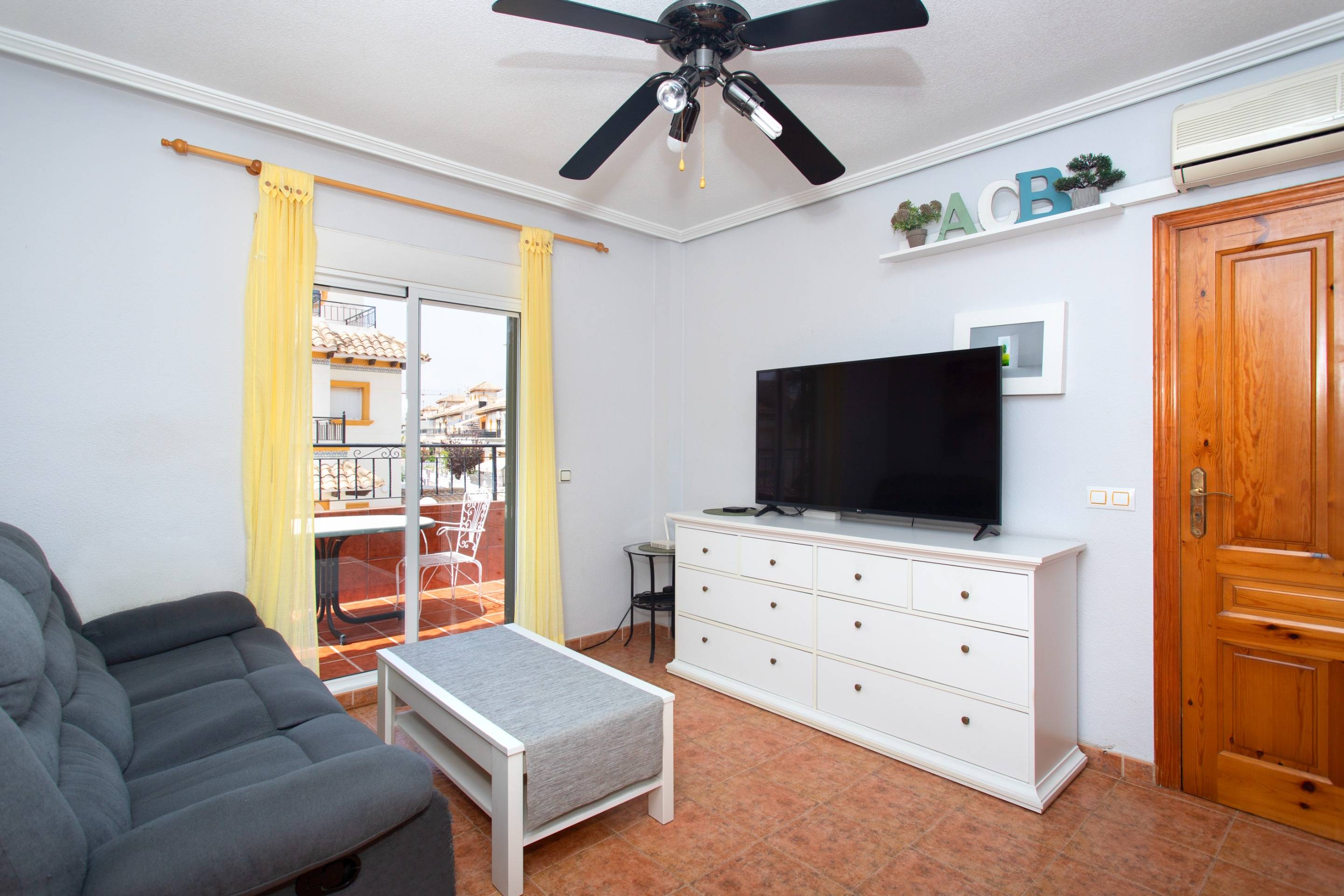 2 Bed, 1 Bath, HouseFor Sale, Orihuela Costa, Alicante