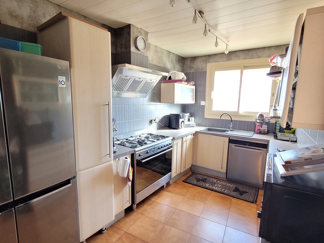 4 Bed, 2 Bath, HouseFor Sale, Maraussan, Herault, Languedoc-Roussillon, 34370