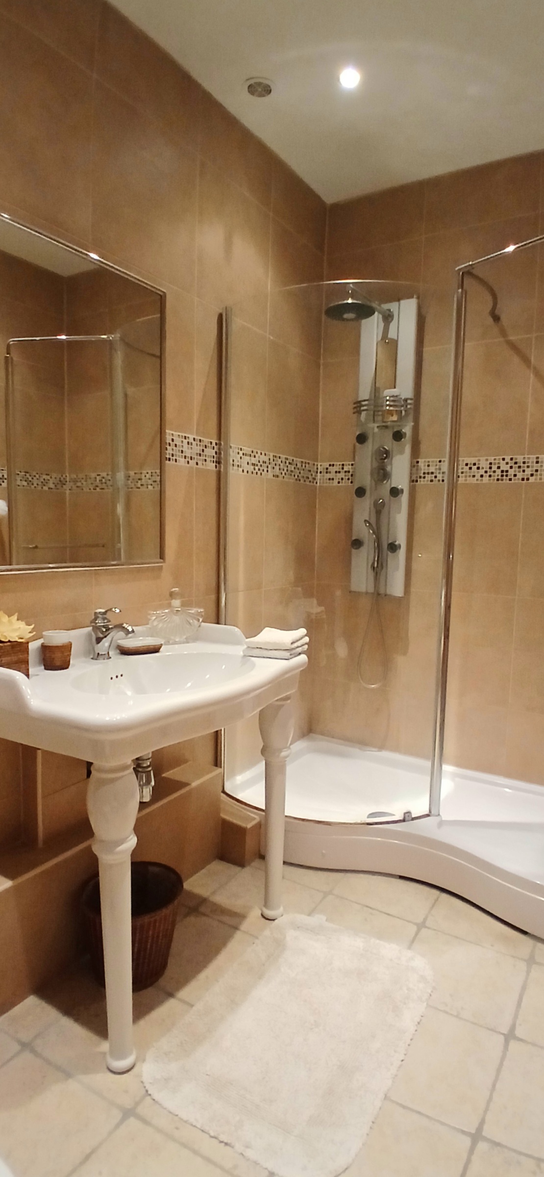 7 Bed, 4 Bath, HouseFor Sale, Autignac, Herault, Languedoc-Roussillon, 34480