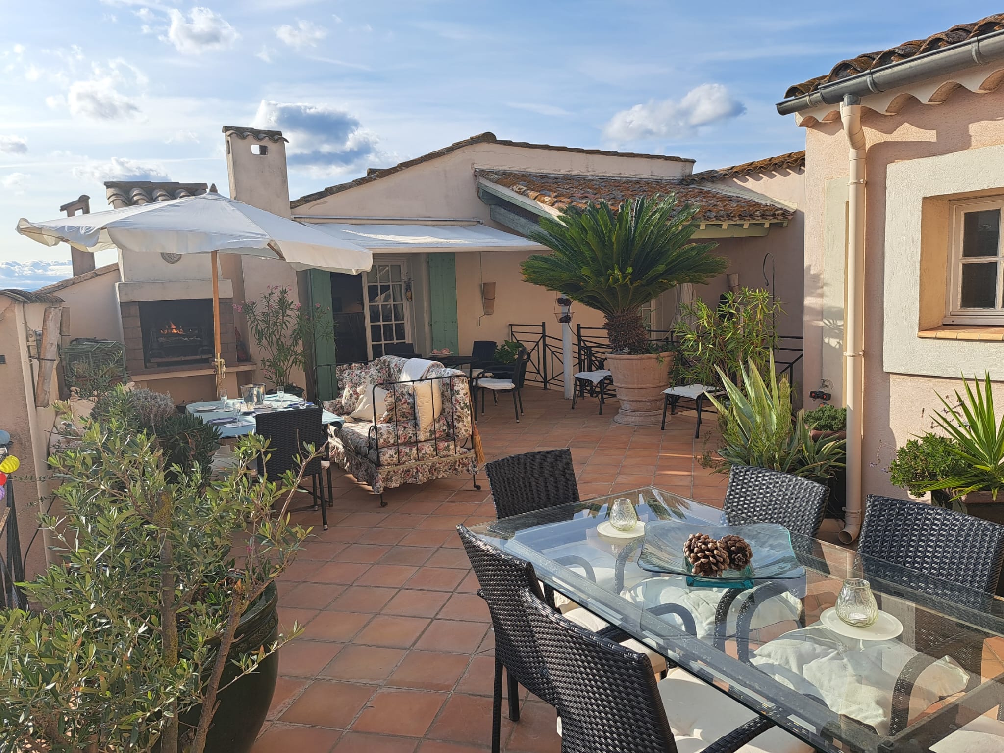 6 Bed, 4 Bath, HouseFor Sale, Capestang, Herault, Languedoc-Roussillon, 34310