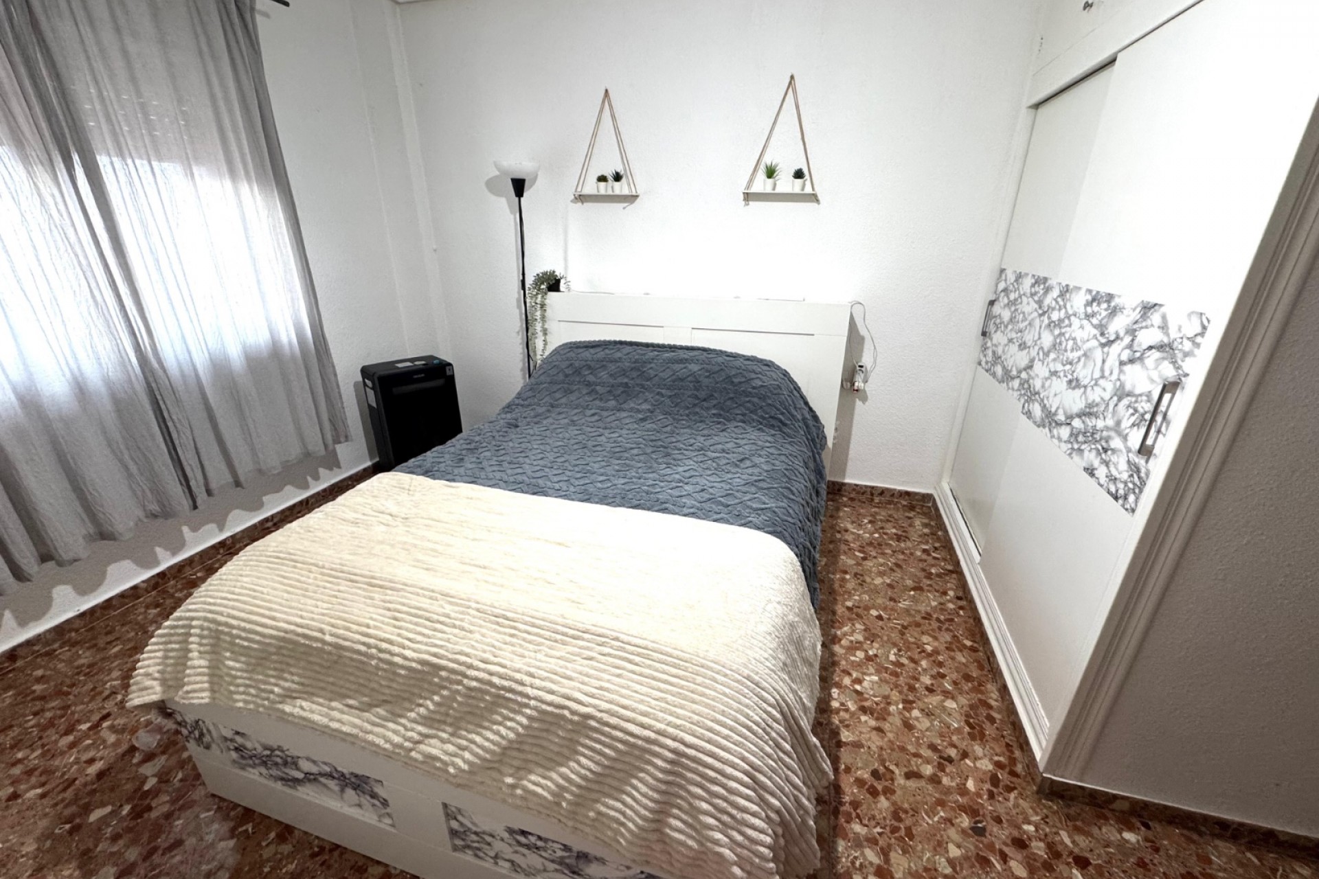 3 Bed, 2 Bath, ApartmentFor Sale, Almoradi, Alicante
