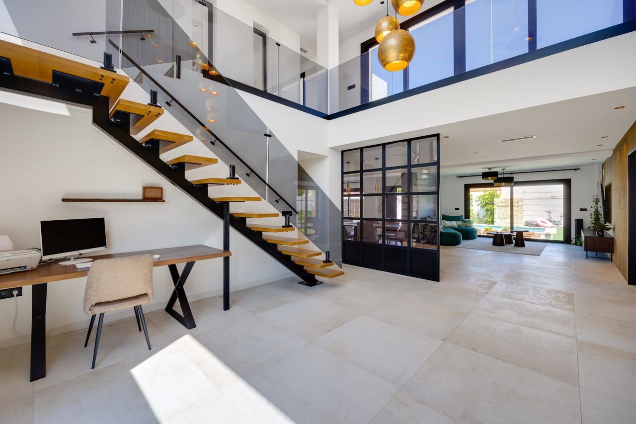 5 Bed, 4 Bath, HouseFor Sale, Torrevieja, Alicante