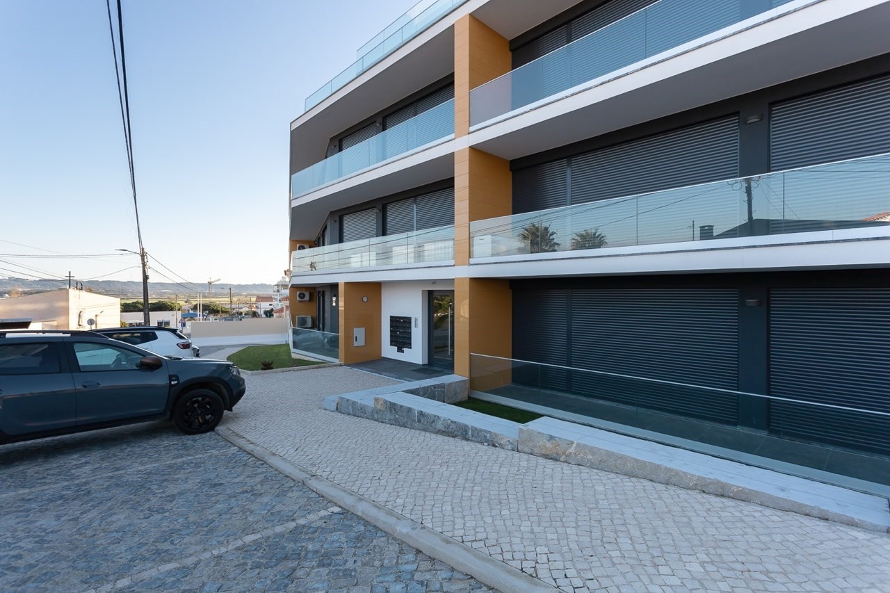 2 Bed, 2 Bath, ApartmentFor Sale, São Martinho do Porto, Leiria, 2460-666