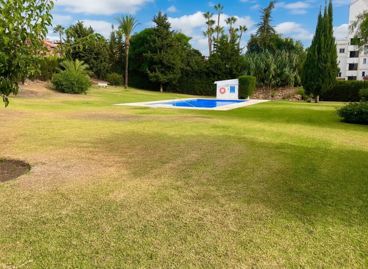 1 Bed, 1 Bath, ApartmentFor Sale, New Golden Mile, Malaga