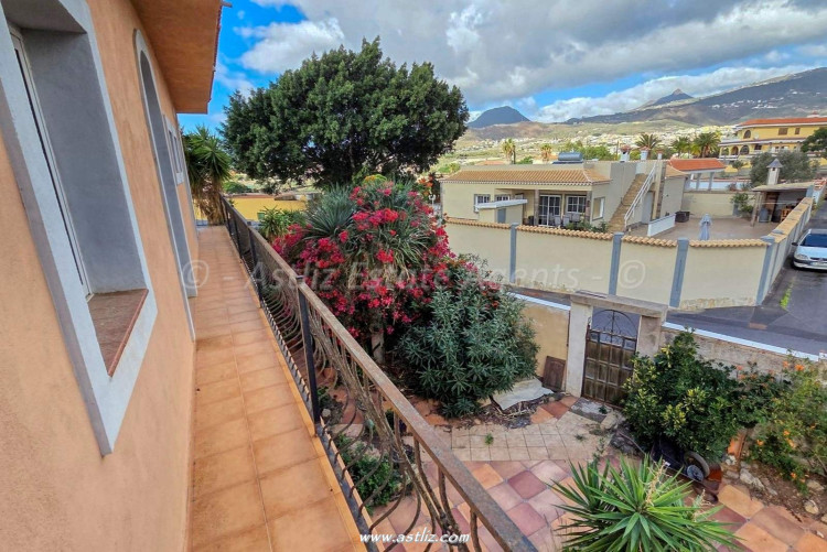 5 Bed, 4 Bath, HouseFor Sale, Buzanada, Buzanada