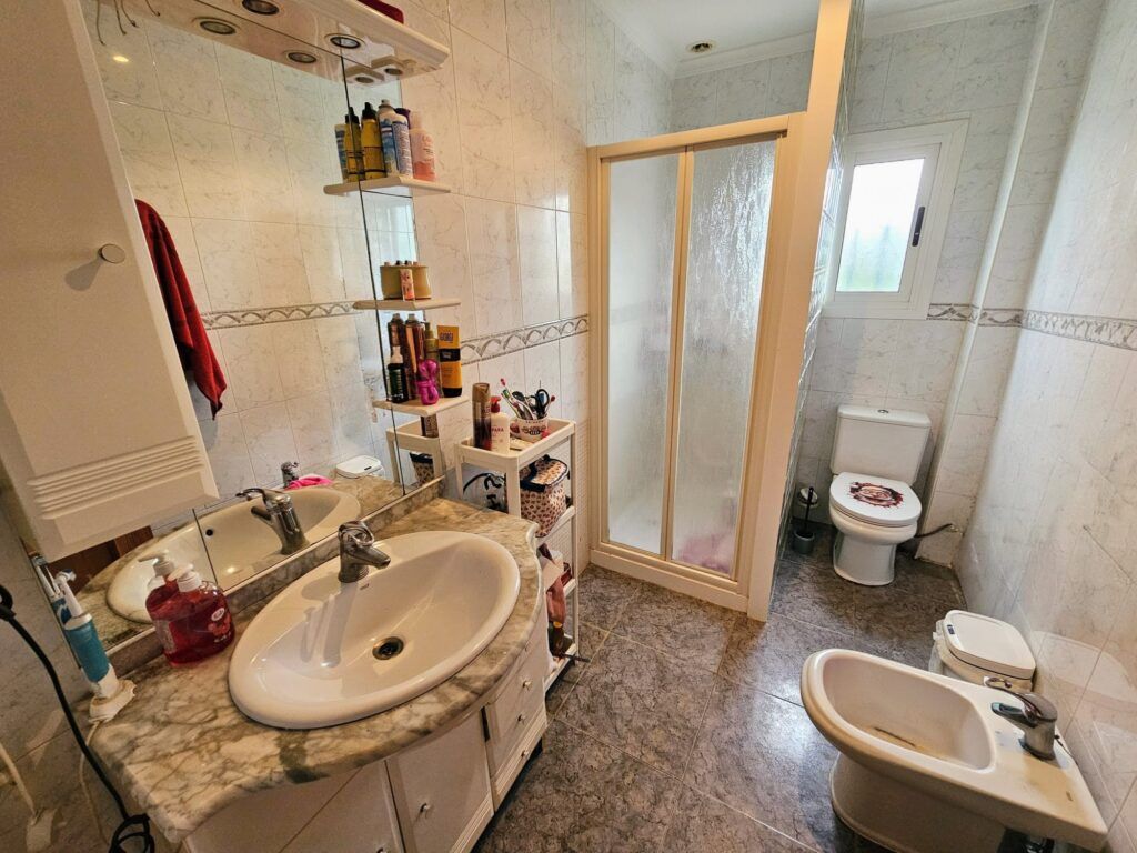 4 Bed, 2 Bath, HouseFor Sale, Oliva, Valencia, 46780