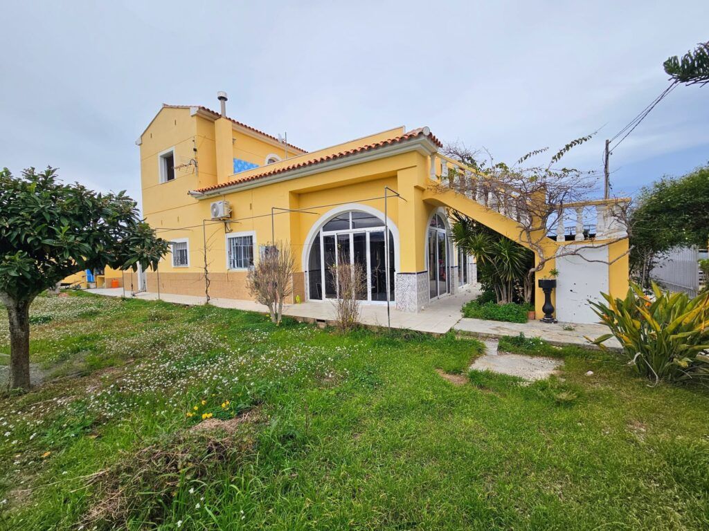 4 Bed, 2 Bath, HouseFor Sale, Oliva, Valencia, 46780