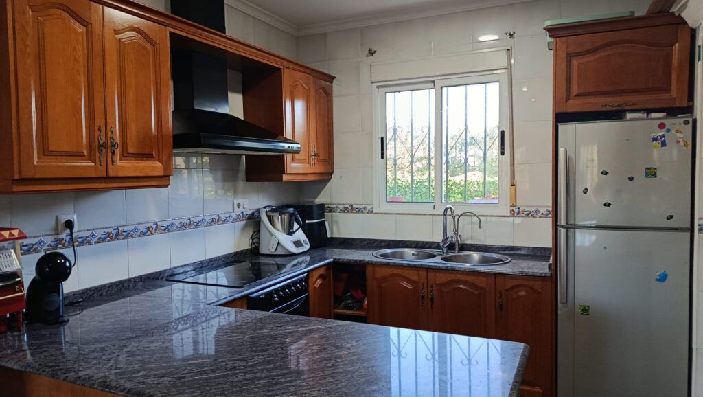 4 Bed, 2 Bath, HouseFor Sale, Oliva, Valencia, 46780