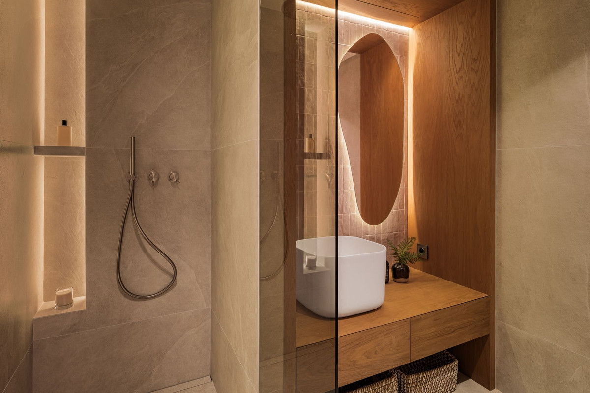 4 Bed, 3 Bath, HouseFor Sale, Aloha, Malaga