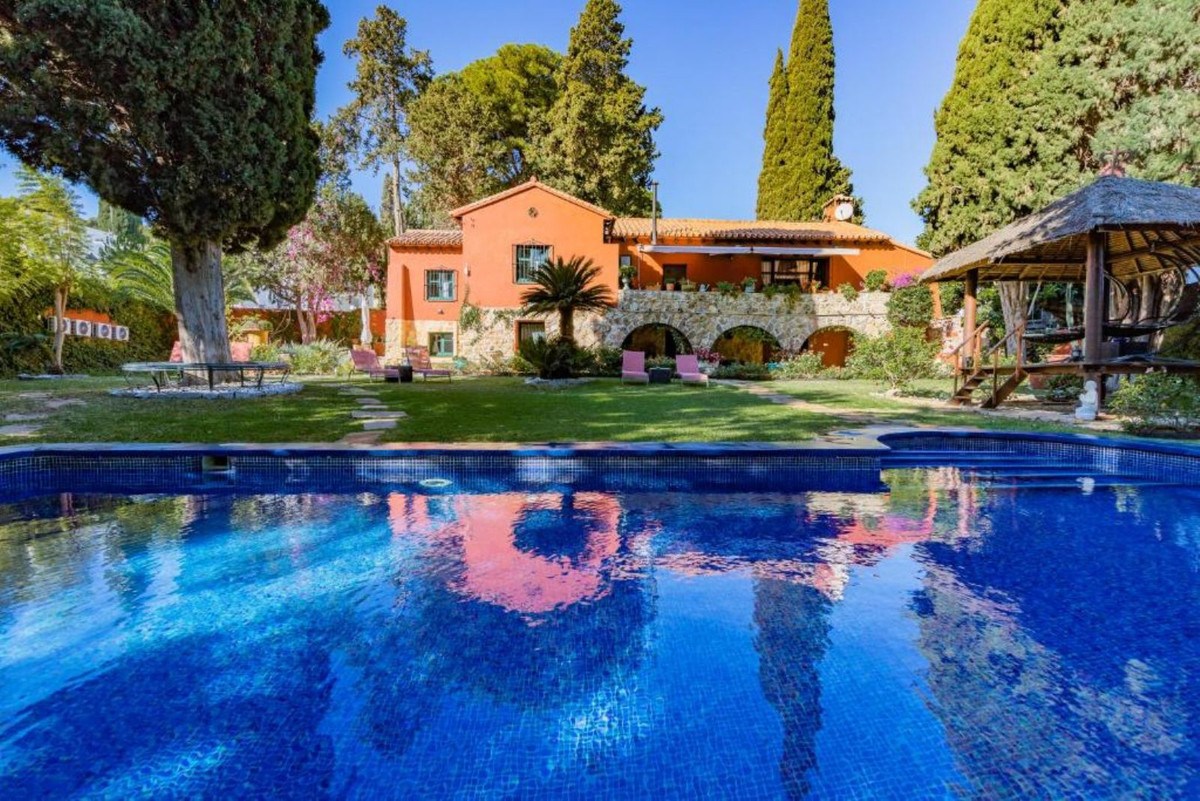 Commercial Property, For Sale