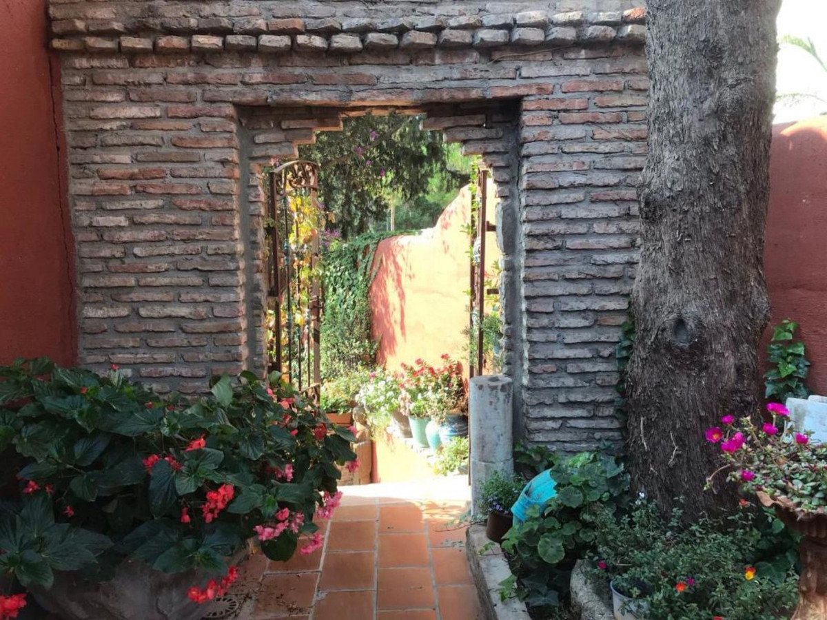 Commercial Property, For Sale