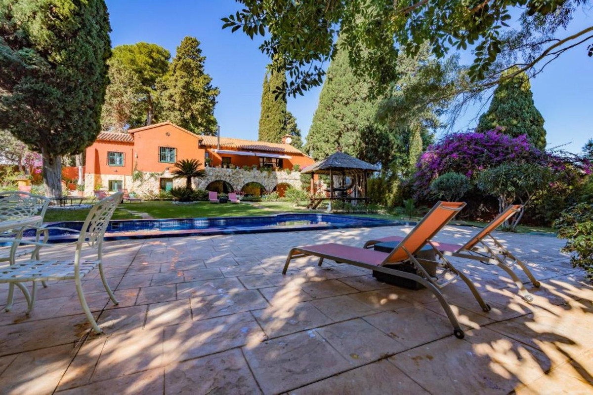 Commercial Property, For Sale