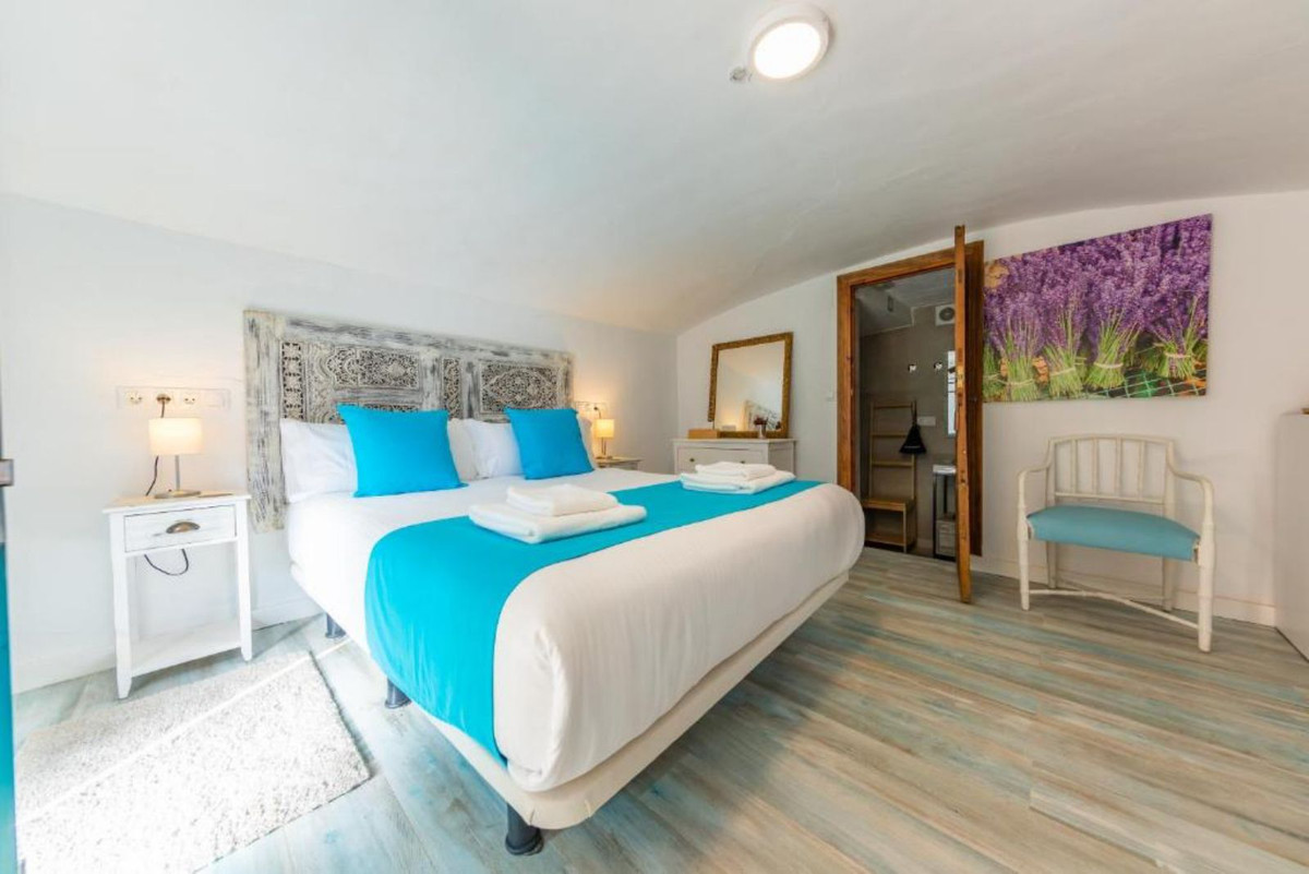 Commercial Property, For Sale