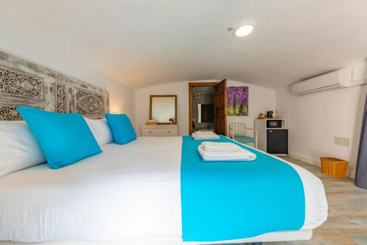 Commercial Property, For Sale